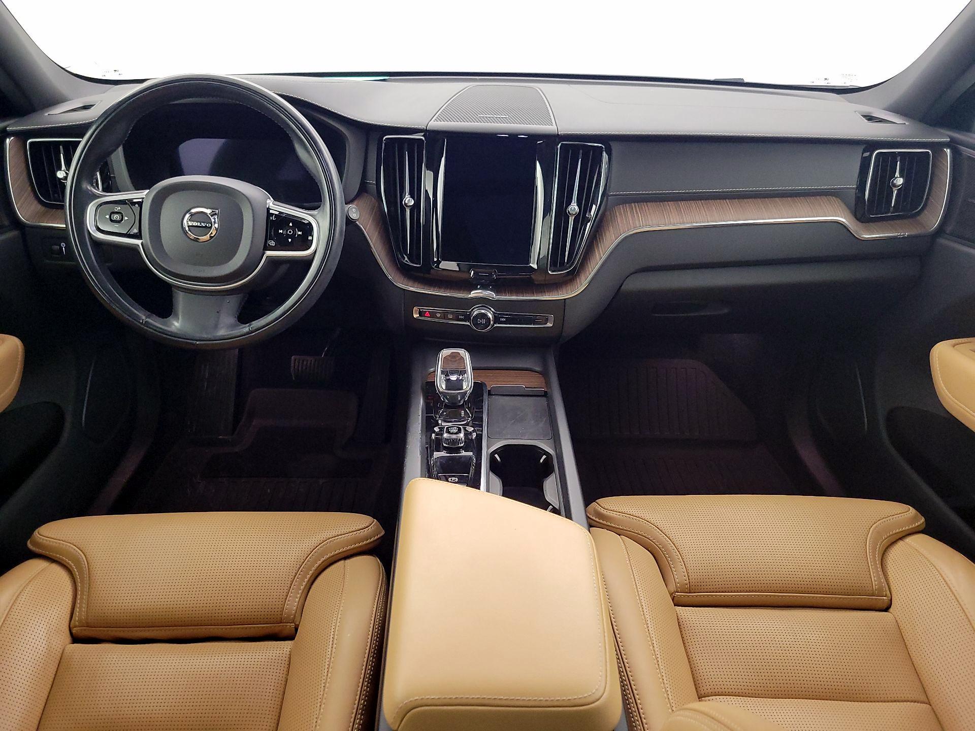 Thumbnail: 2022 Volvo XC60 - 9