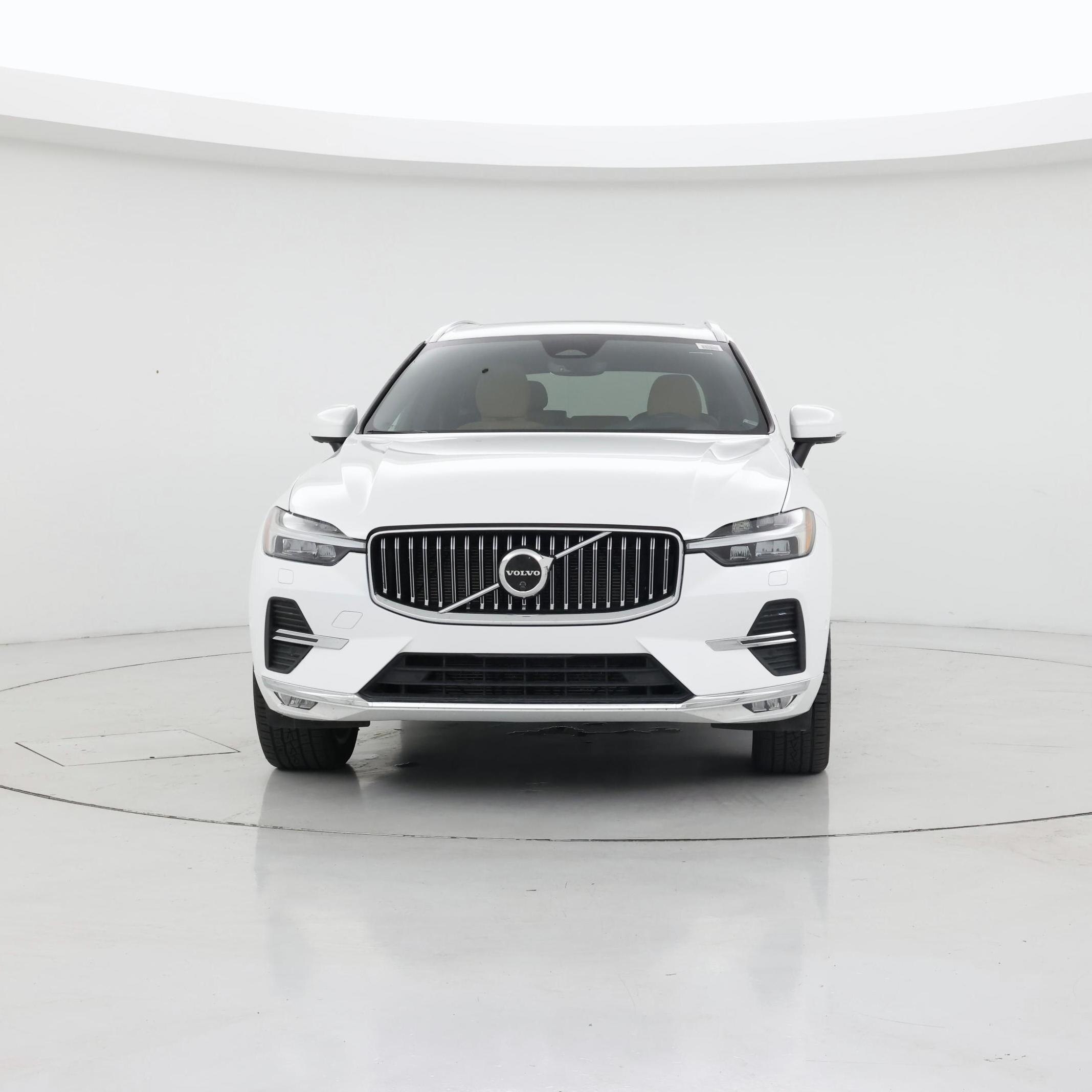 Thumbnail: 2022 Volvo XC60 - 5
