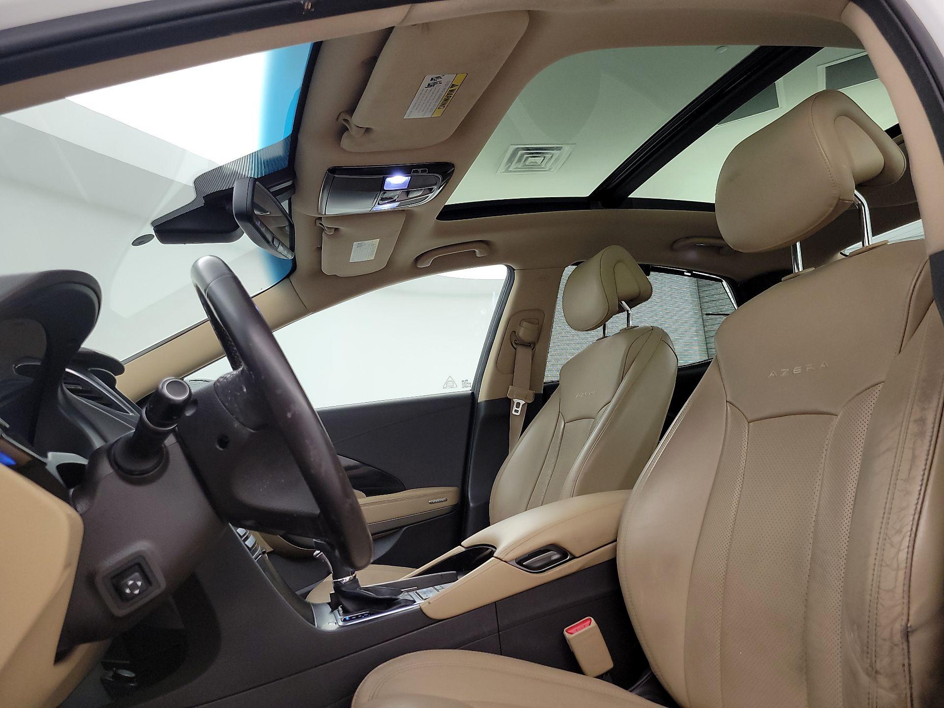 Thumbnail: 2016 Hyundai Azera - 19