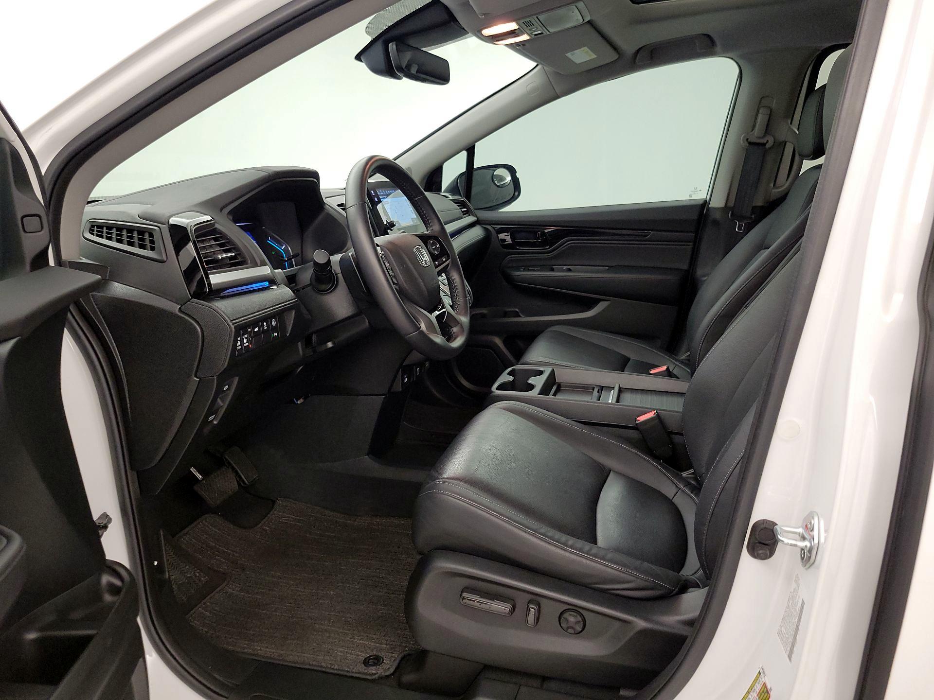 Thumbnail: 2023 Honda Odyssey - 11