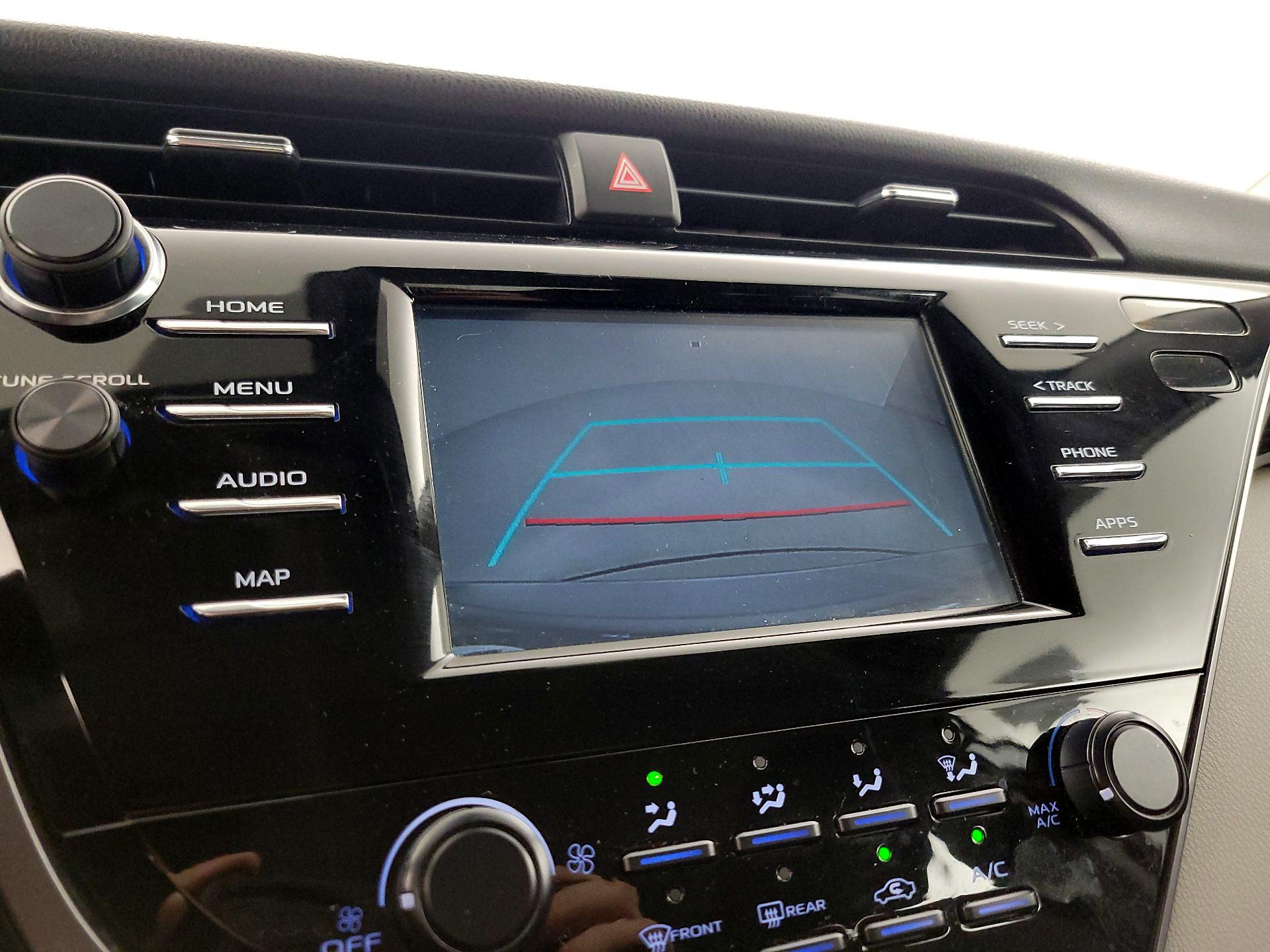 Thumbnail: 2019 Toyota Camry - 14