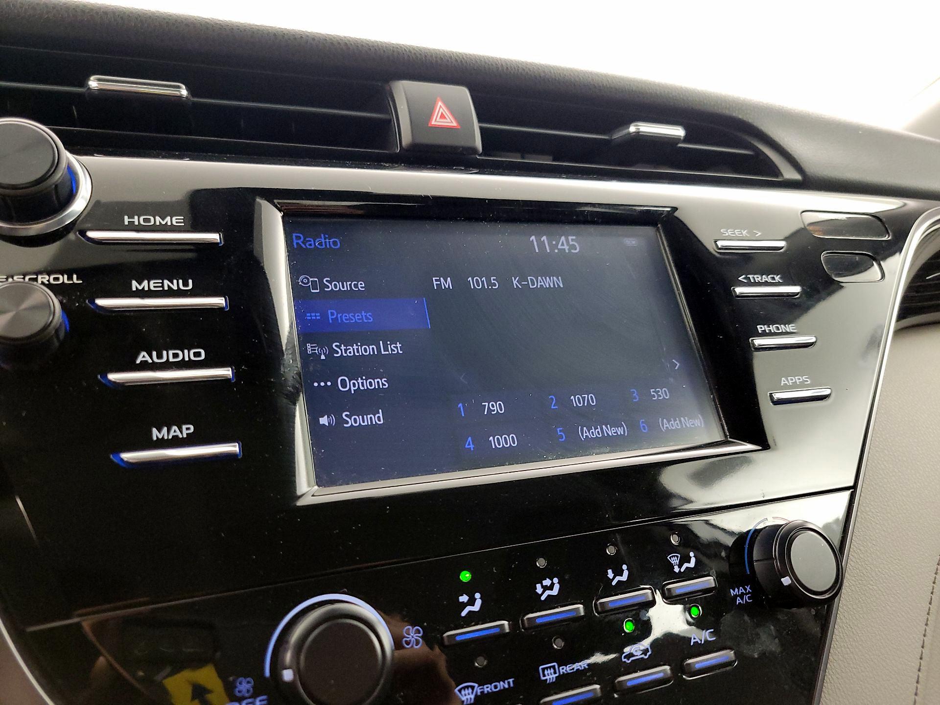 Thumbnail: 2019 Toyota Camry - 15