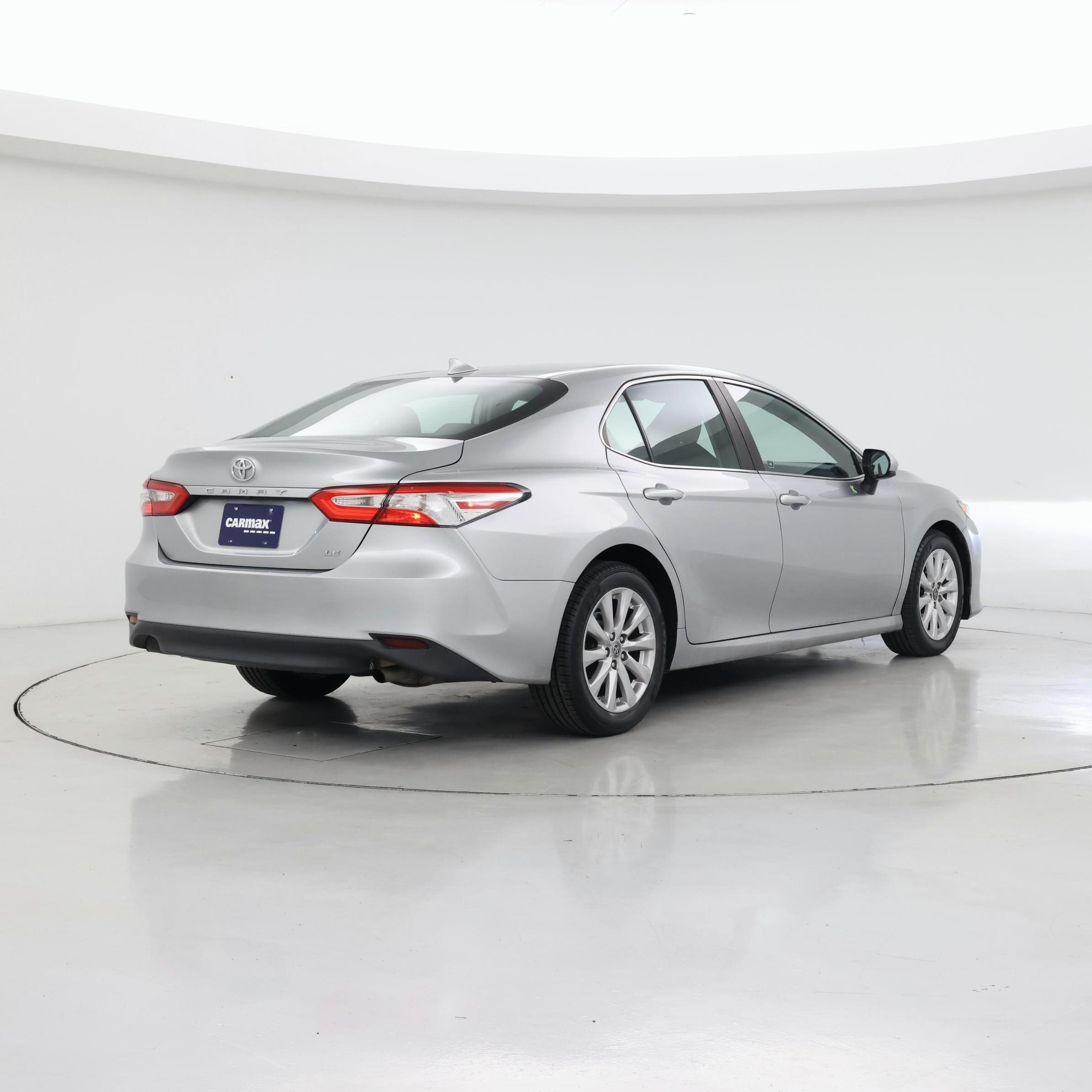 Thumbnail: 2019 Toyota Camry - 8