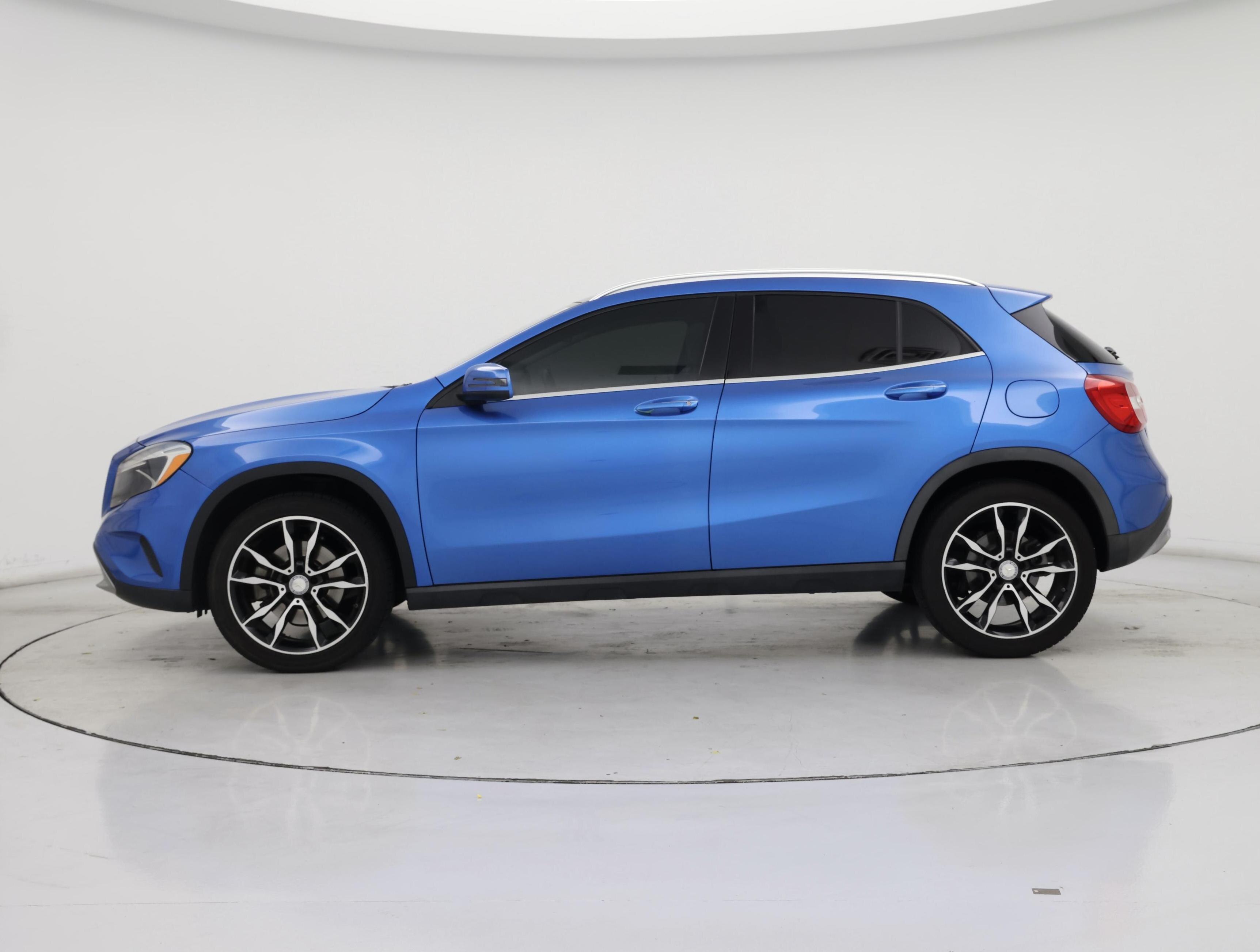 Thumbnail: 2017 Mercedes-Benz GLA - 3