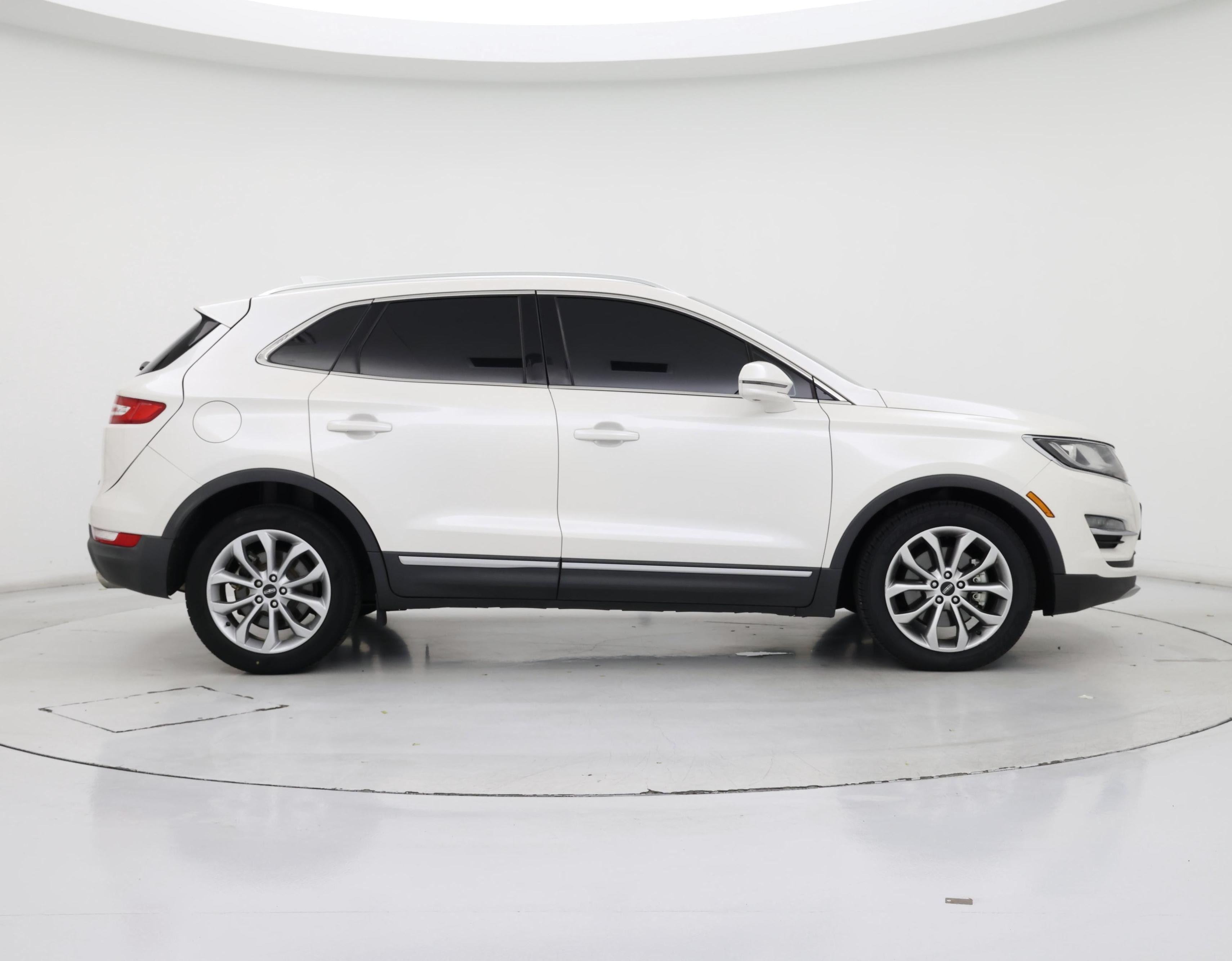 Thumbnail: 2017 Lincoln MKC - 7
