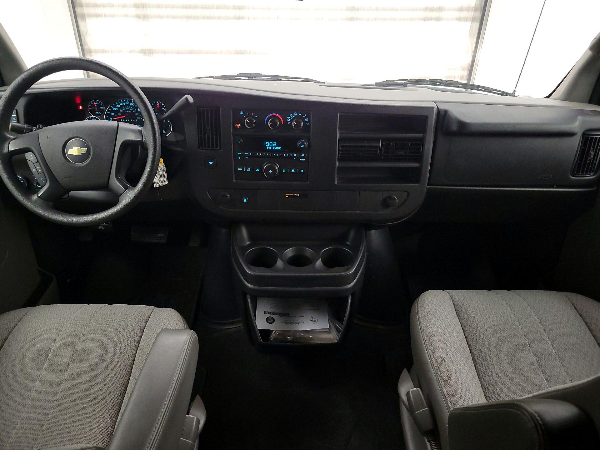 Thumbnail: 2014 Chevrolet Express - 9