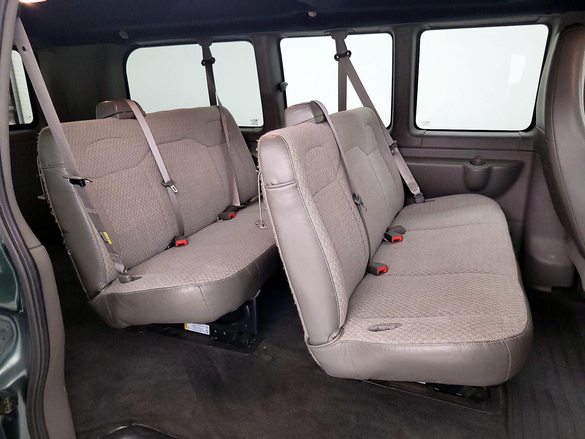 Thumbnail: 2014 Chevrolet Express - 18