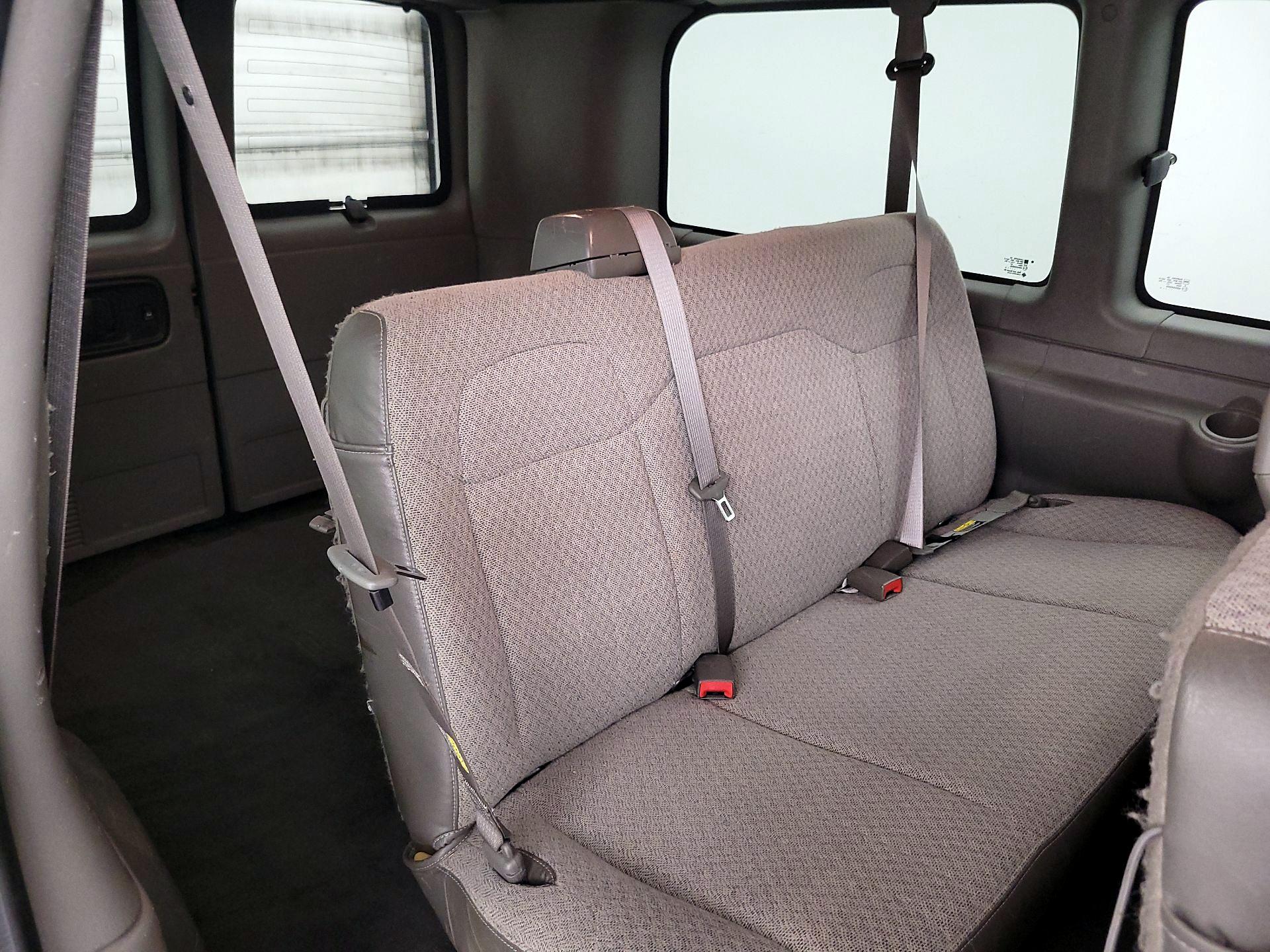 Thumbnail: 2014 Chevrolet Express - 19