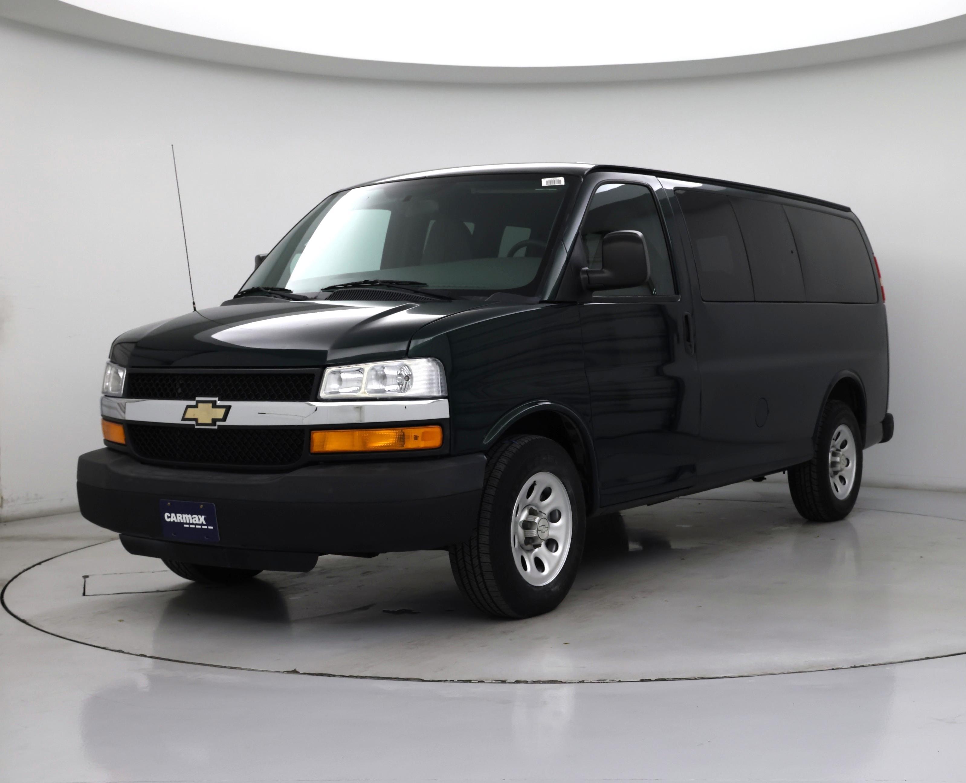 Thumbnail: 2014 Chevrolet Express - 4