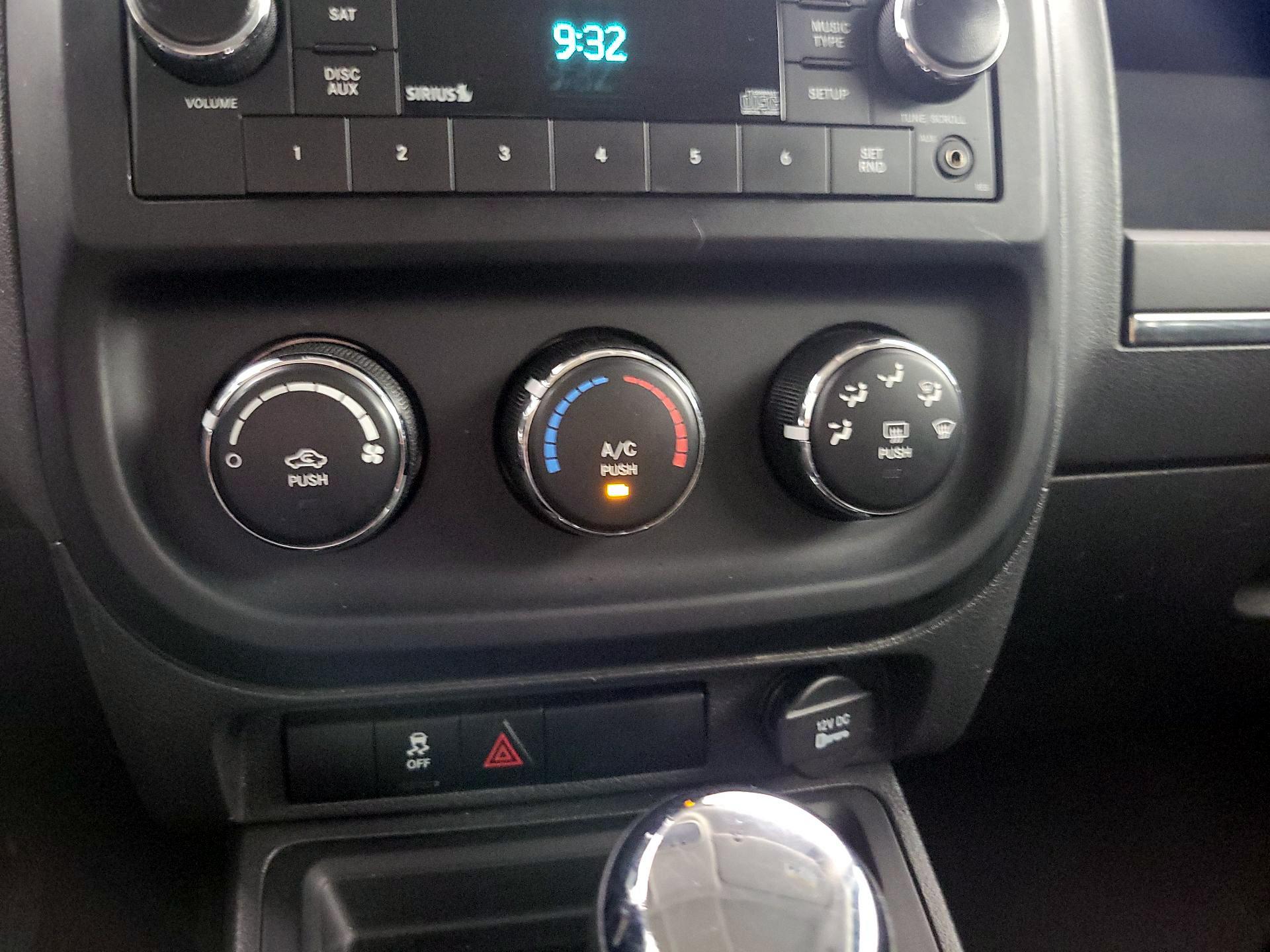 Thumbnail: 2017 Jeep Patriot - 14