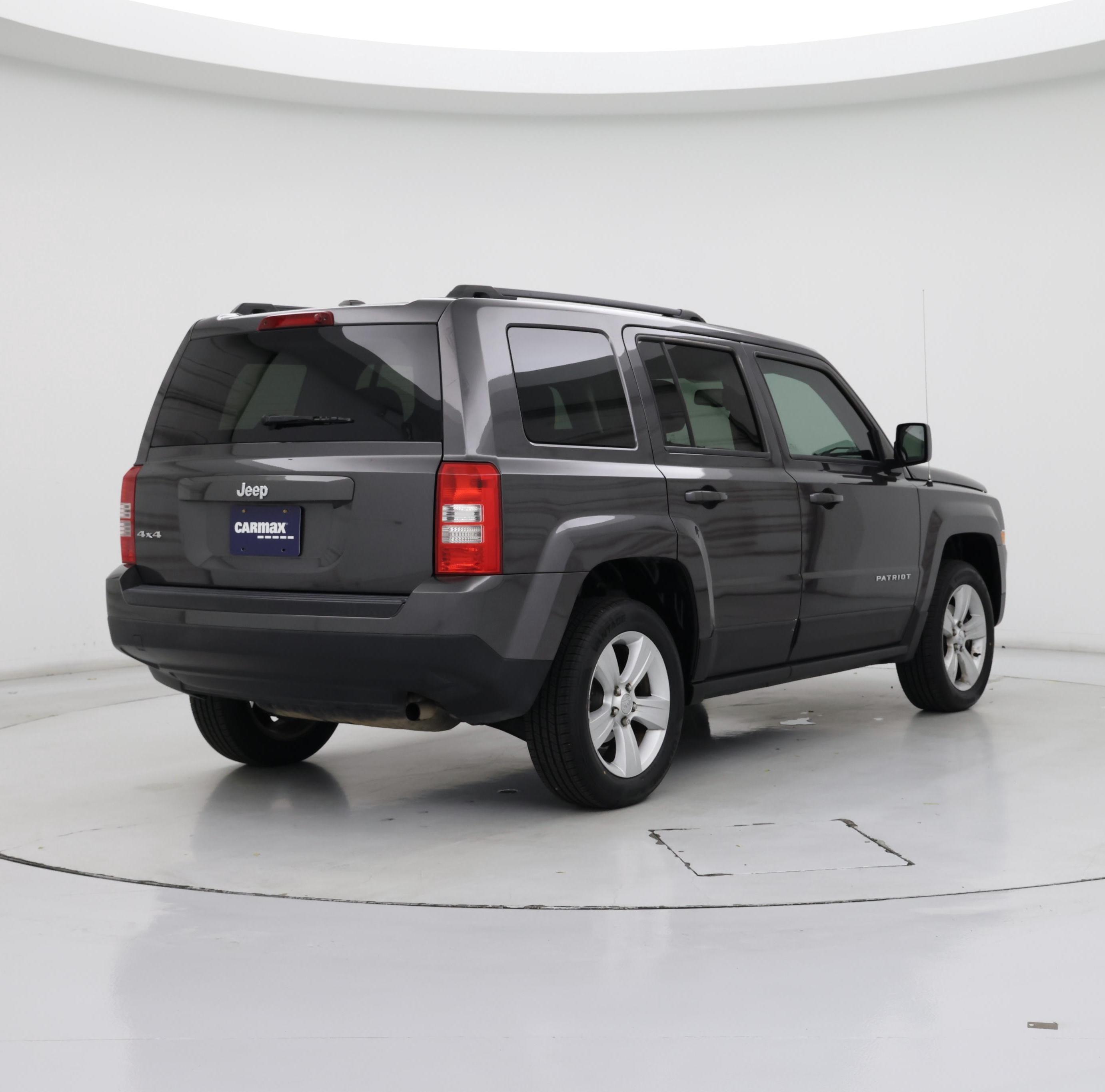 Thumbnail: 2017 Jeep Patriot - 8
