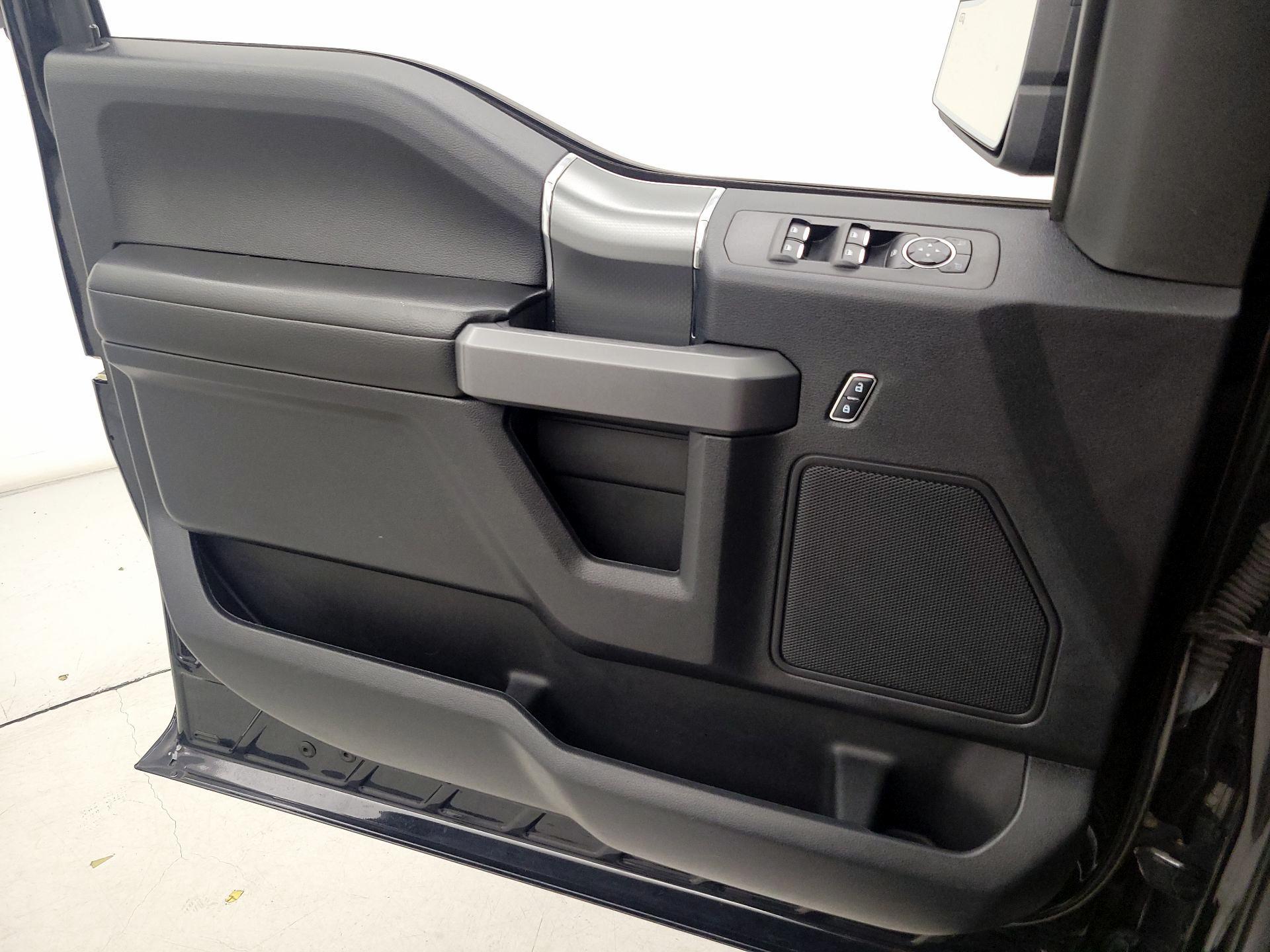 Thumbnail: 2017 Ford F-150 - 12