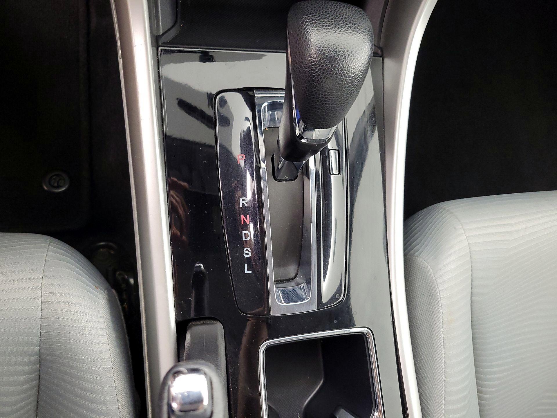 Thumbnail: 2016 Honda Accord - 17