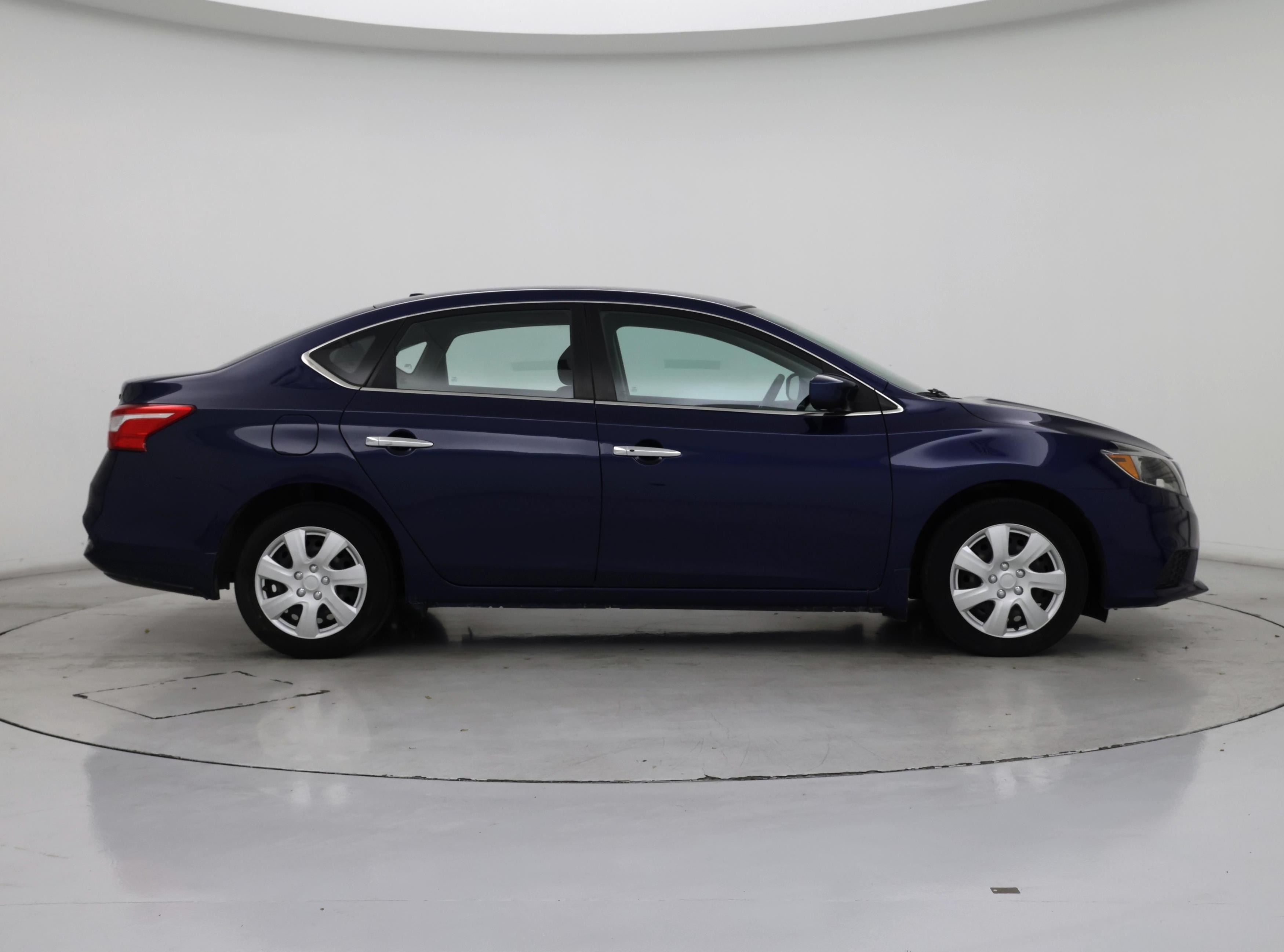 Thumbnail: 2017 Nissan Sentra - 7