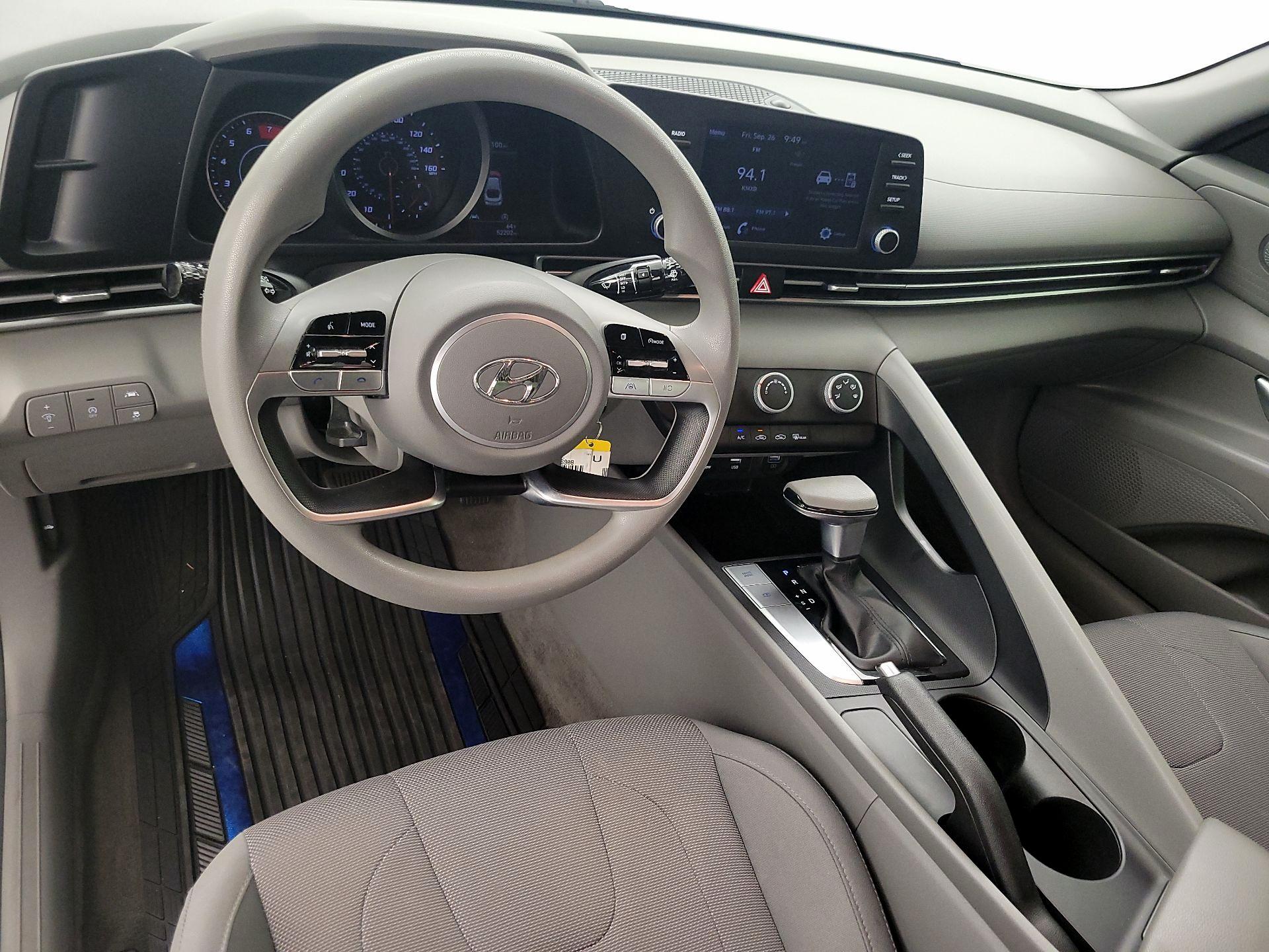 Thumbnail: 2021 Hyundai Elantra - 9