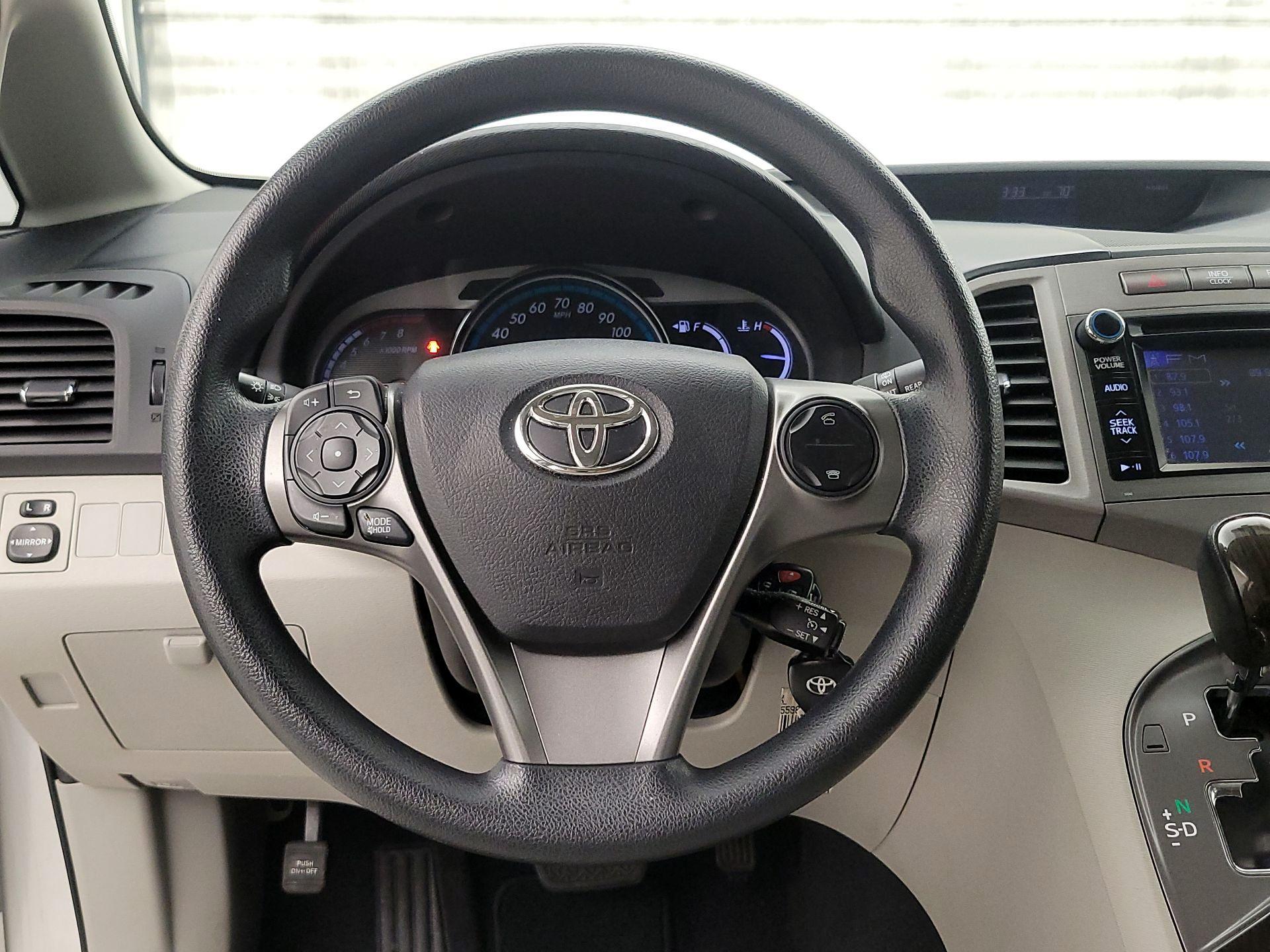 Thumbnail: 2014 Toyota Venza - 10