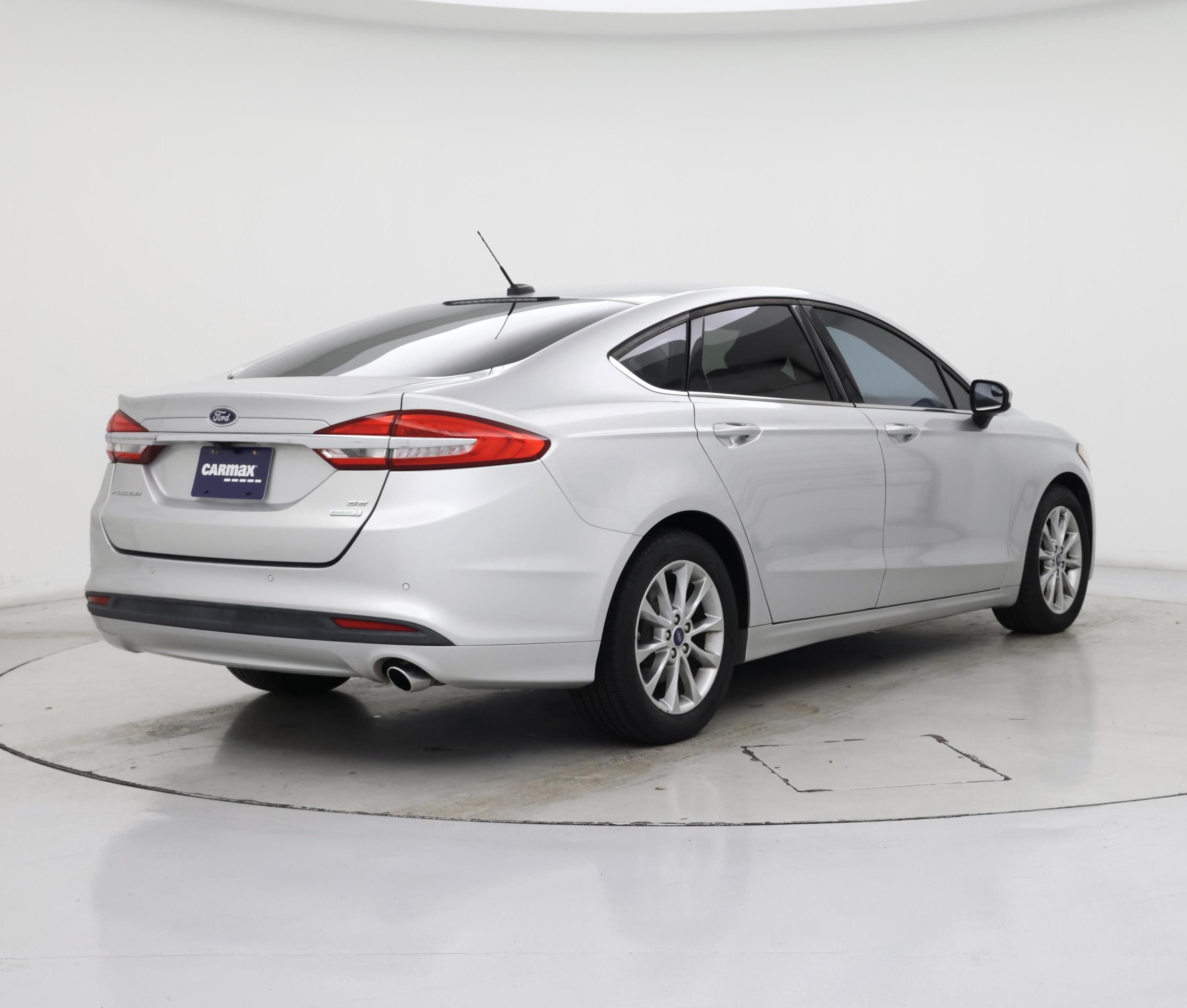 Thumbnail: 2017 Ford Fusion - 8