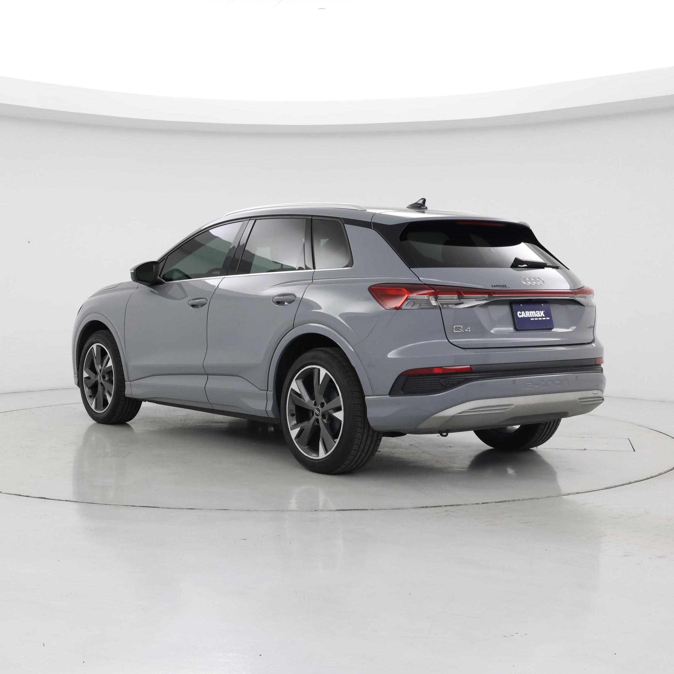 Thumbnail: 2022 Audi Q4 e-tron - 2