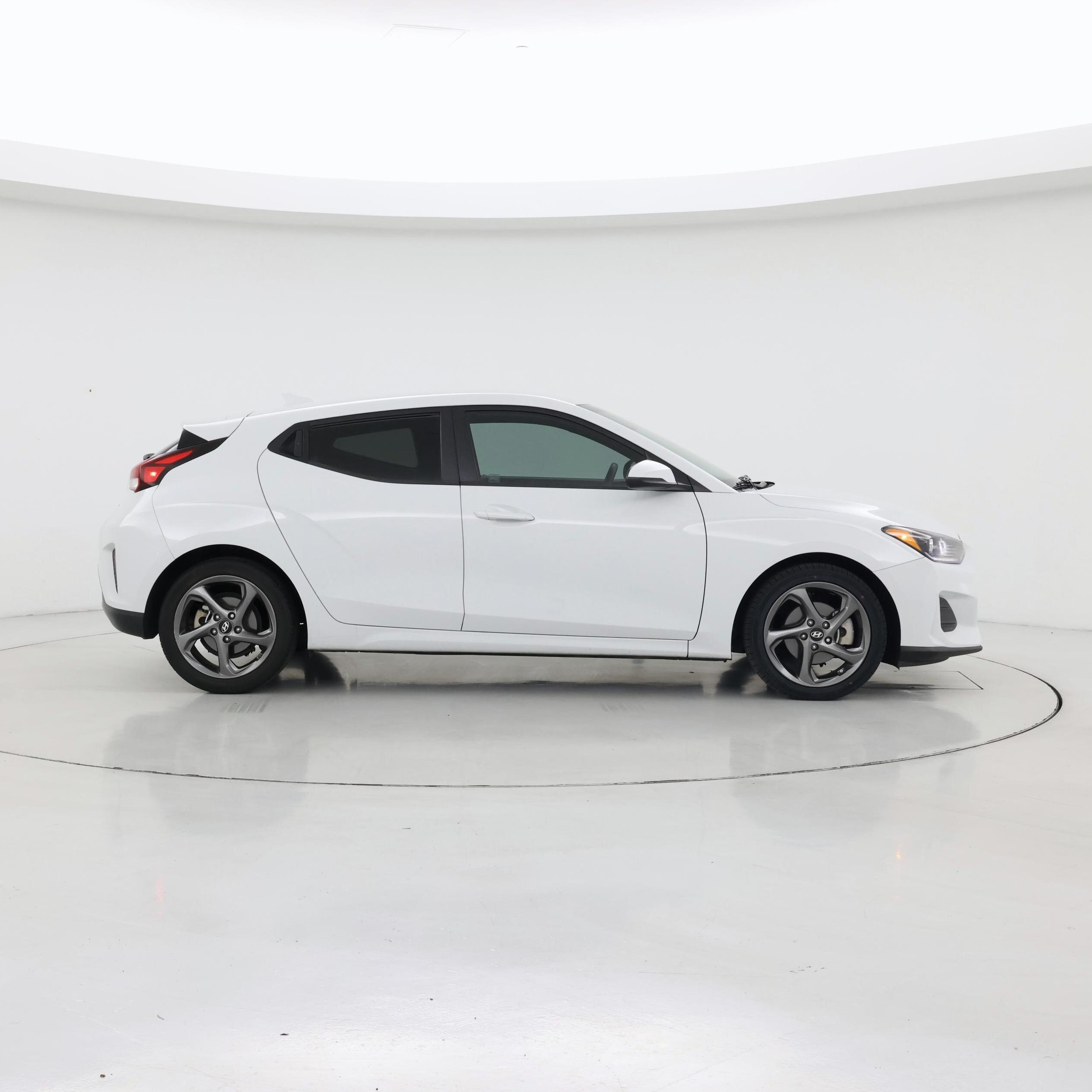 Thumbnail: 2020 Hyundai Veloster - 7