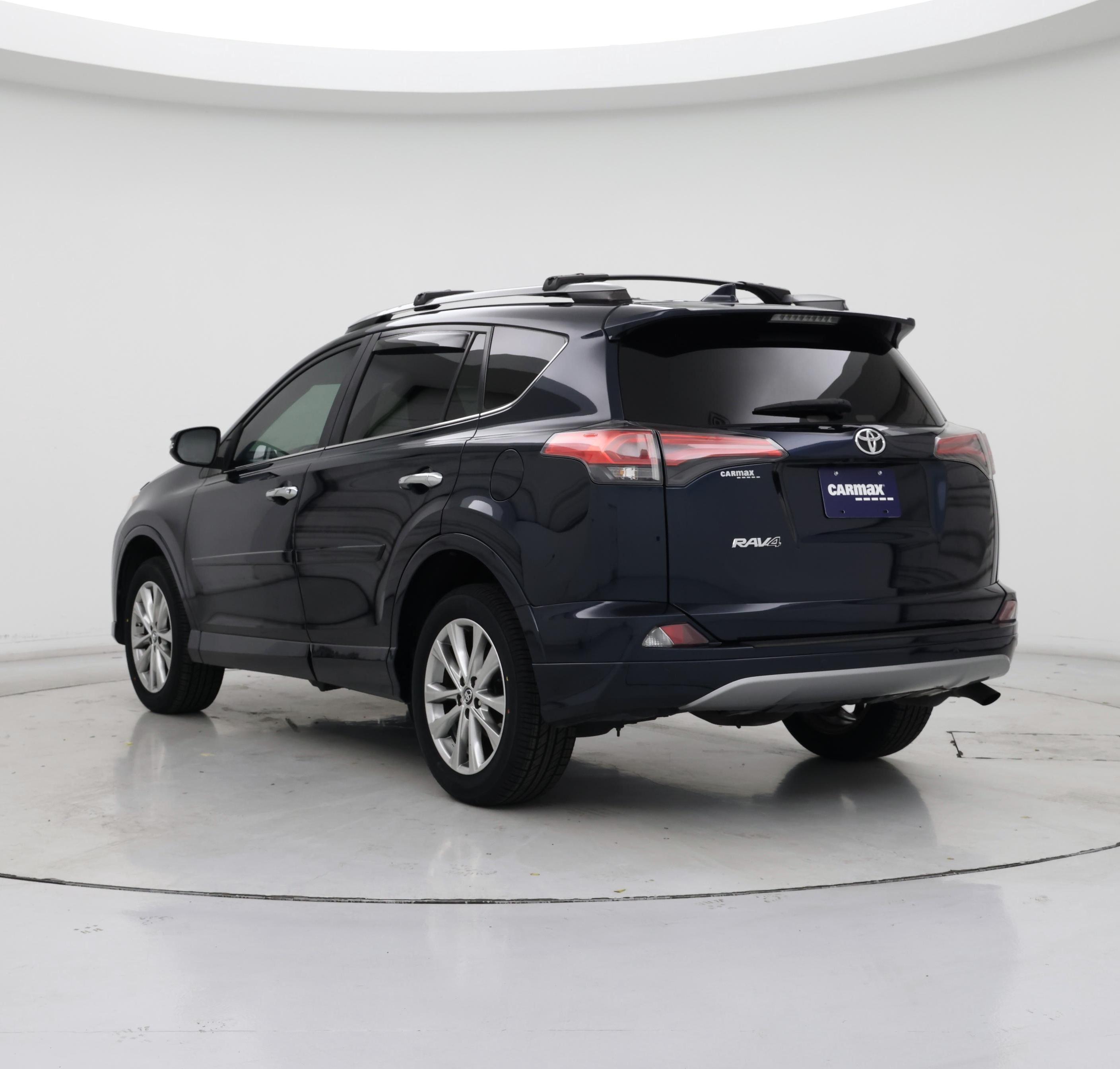 Thumbnail: 2017 Toyota RAV4 - 2
