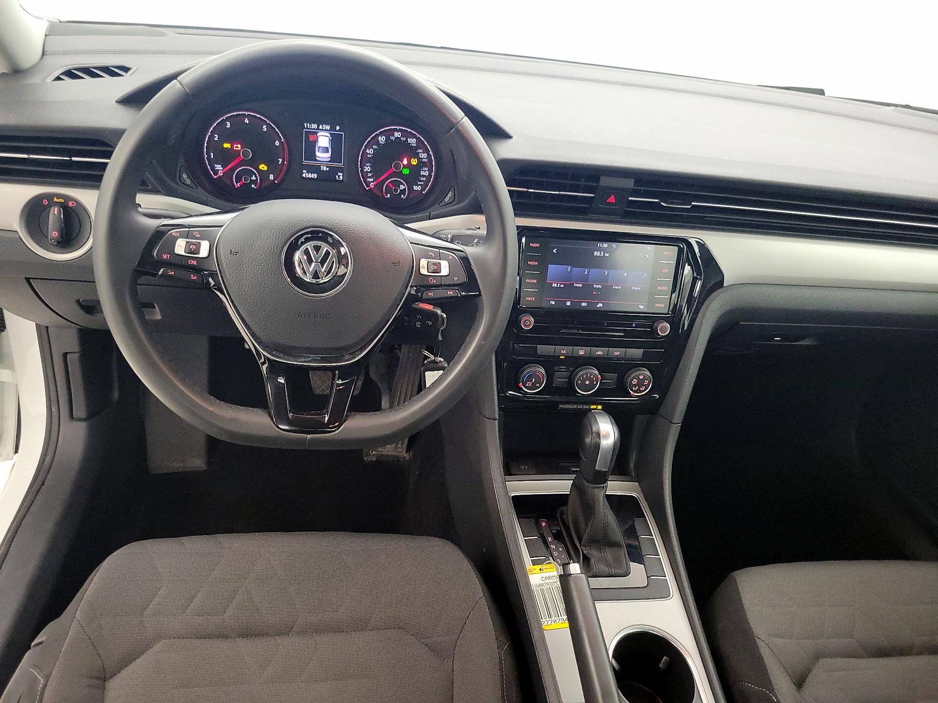 Thumbnail: 2021 Volkswagen Passat - 9