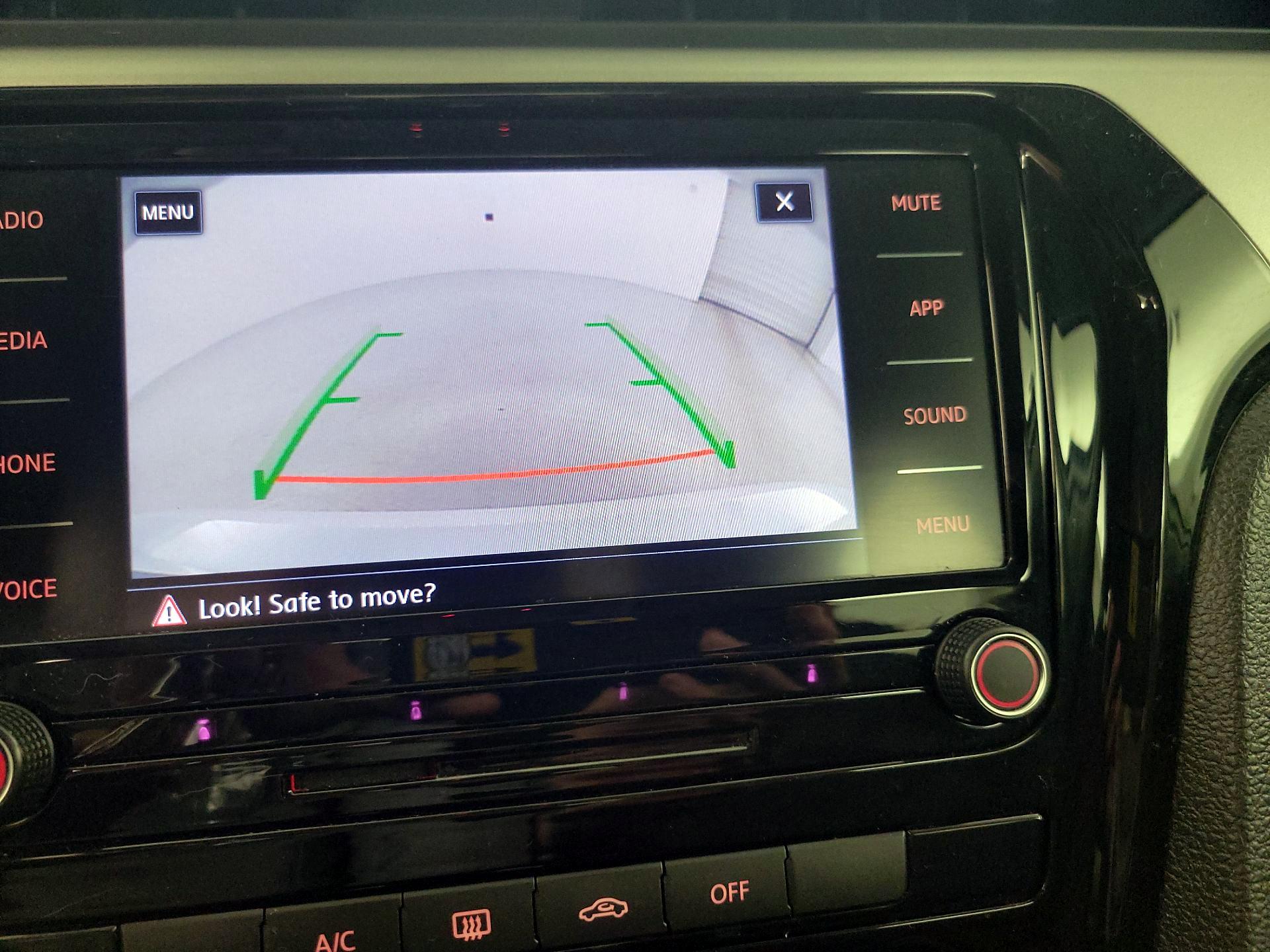 Thumbnail: 2021 Volkswagen Passat - 14