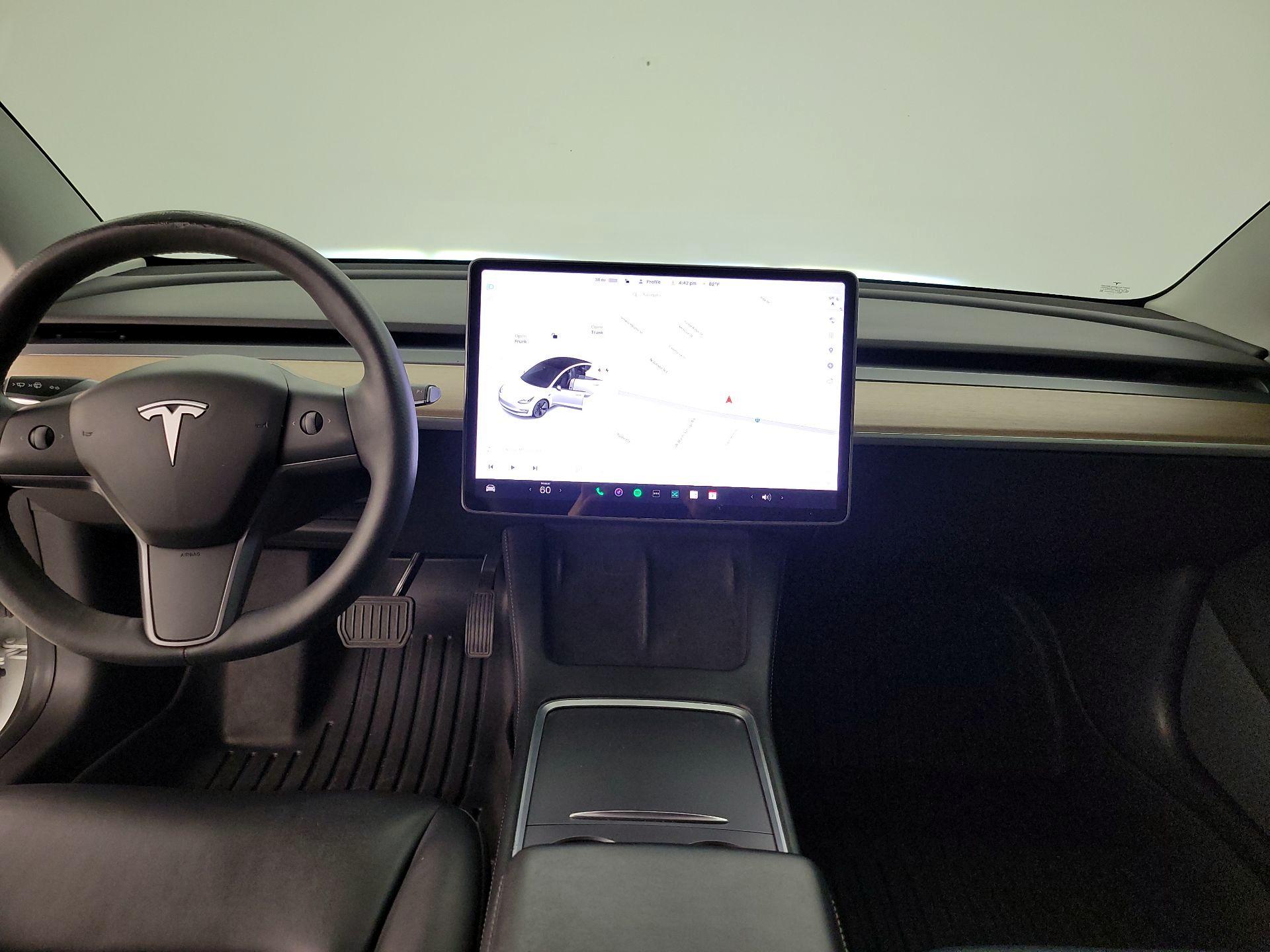 Thumbnail: 2021 Tesla Model 3 - 9