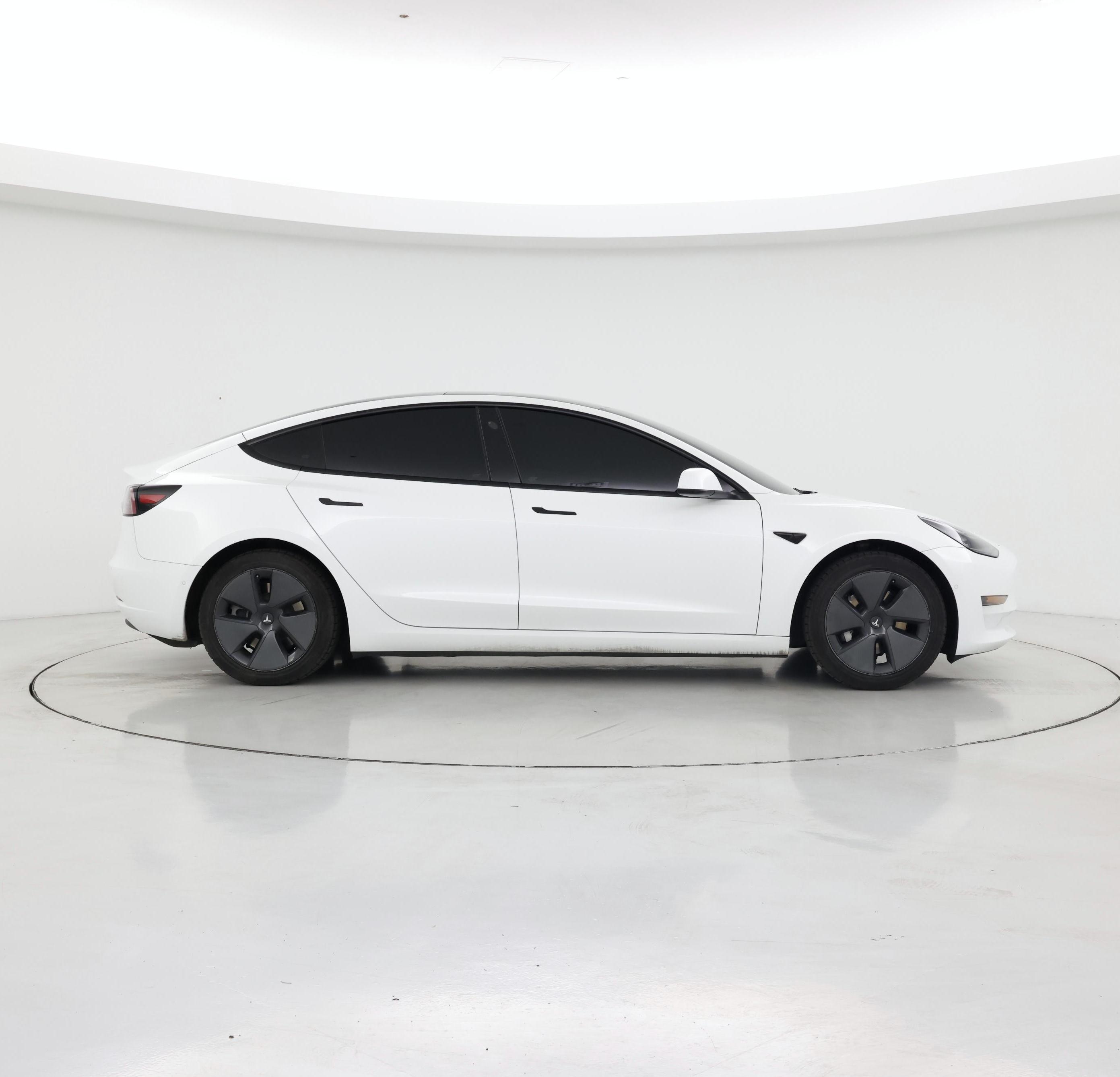 Thumbnail: 2021 Tesla Model 3 - 7