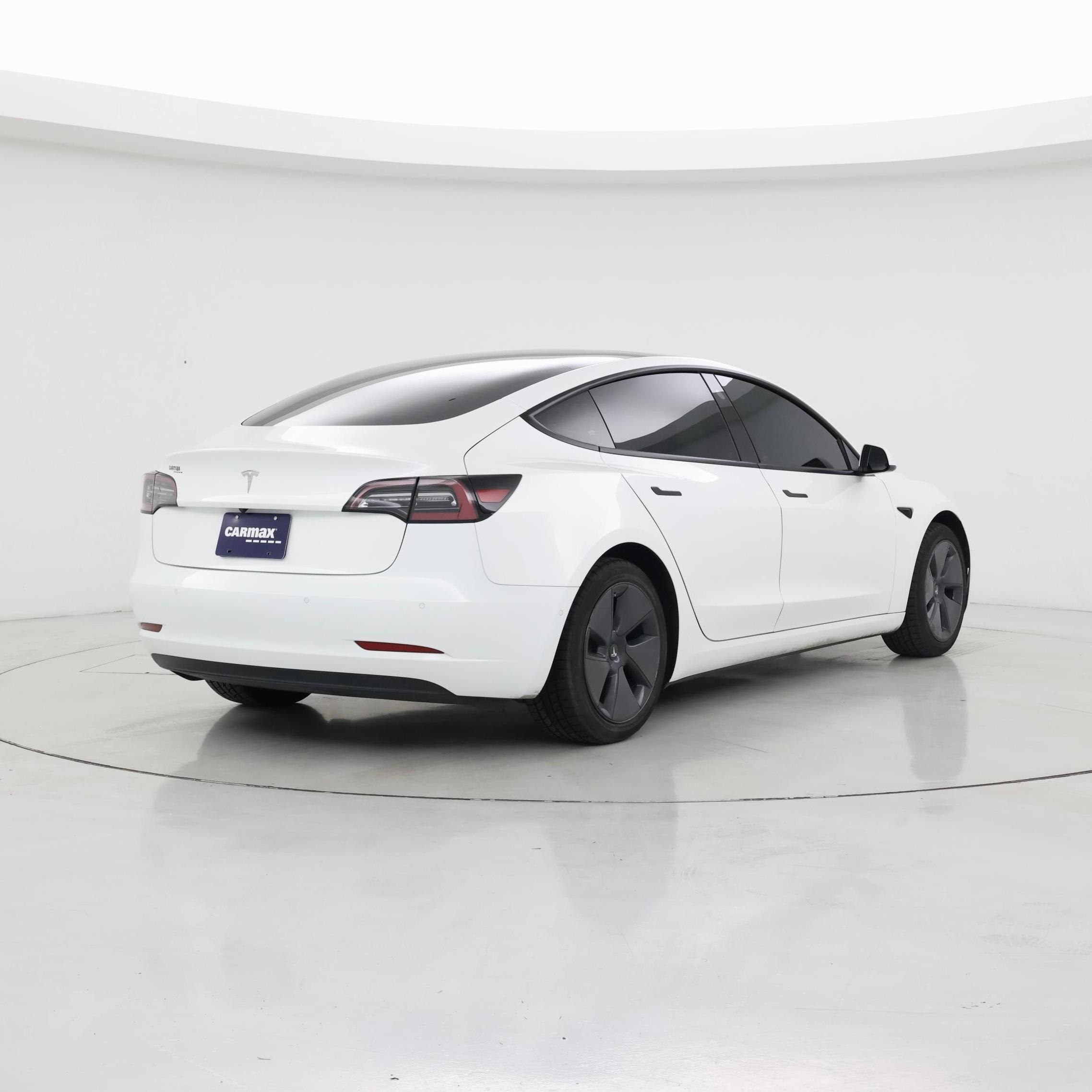 Thumbnail: 2021 Tesla Model 3 - 8
