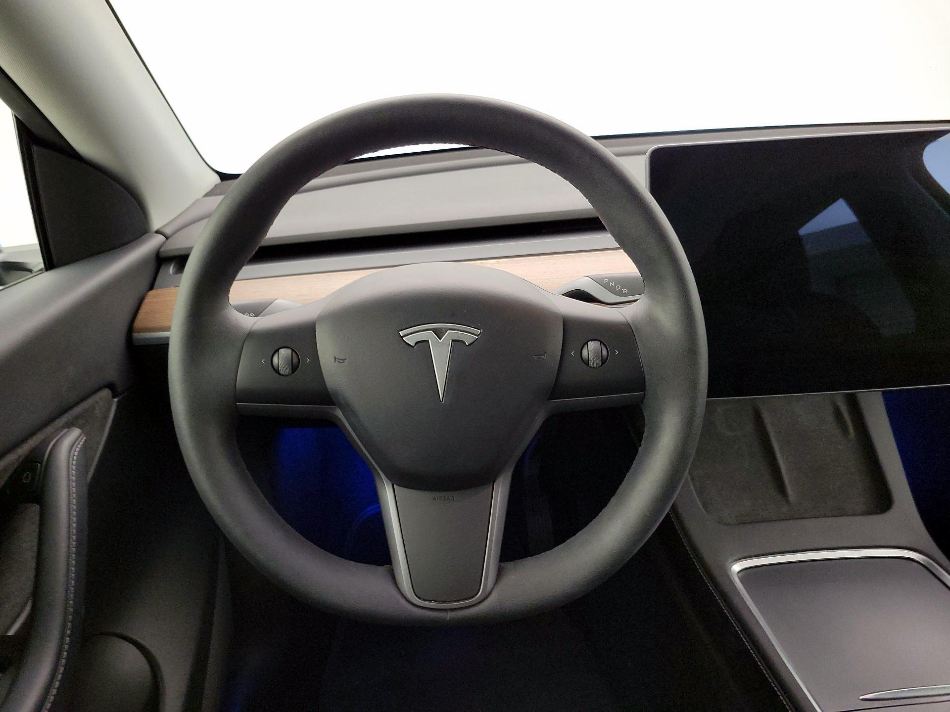 Thumbnail: 2022 Tesla Model Y - 10