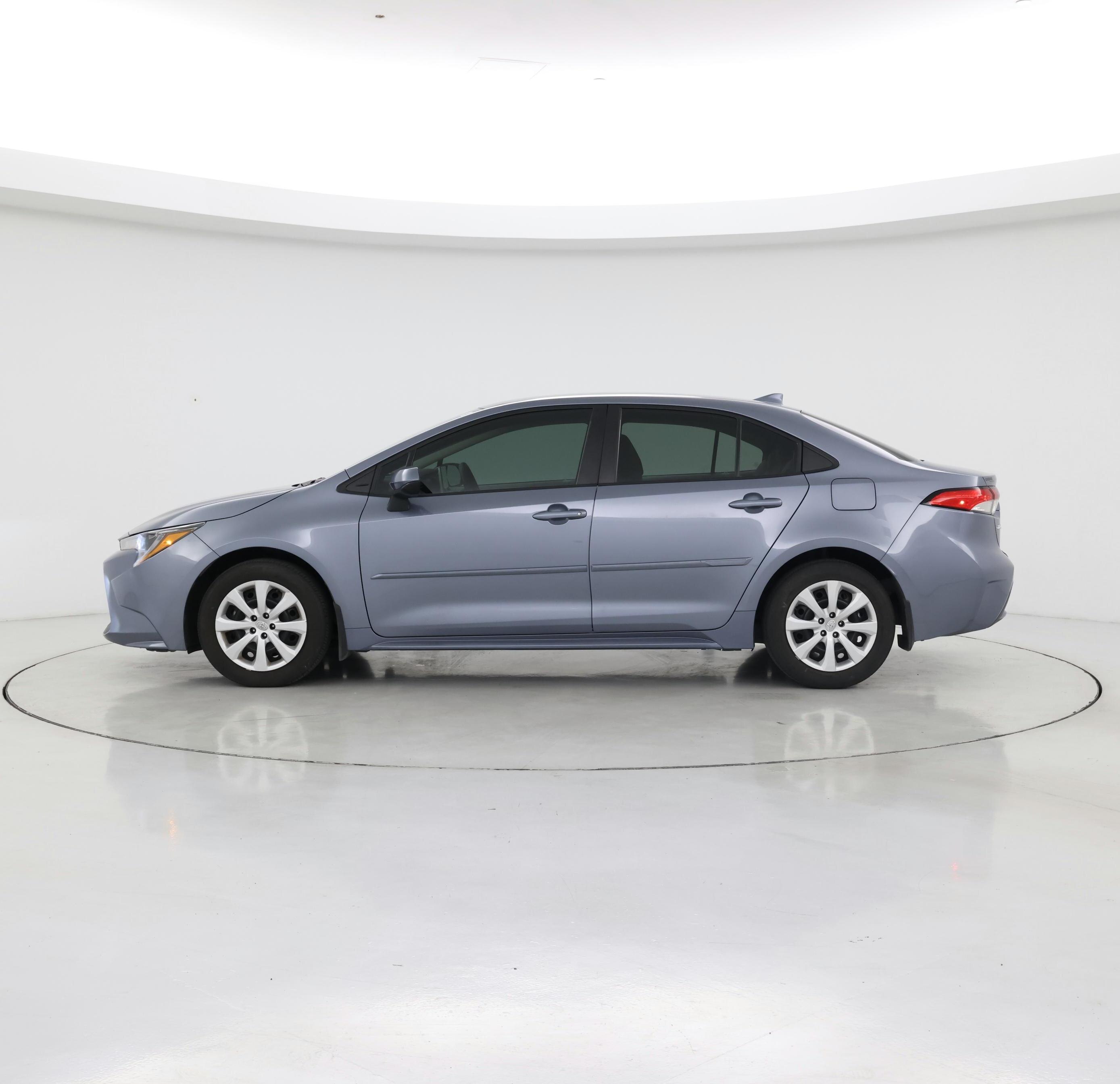 Thumbnail: 2021 Toyota Corolla - 3