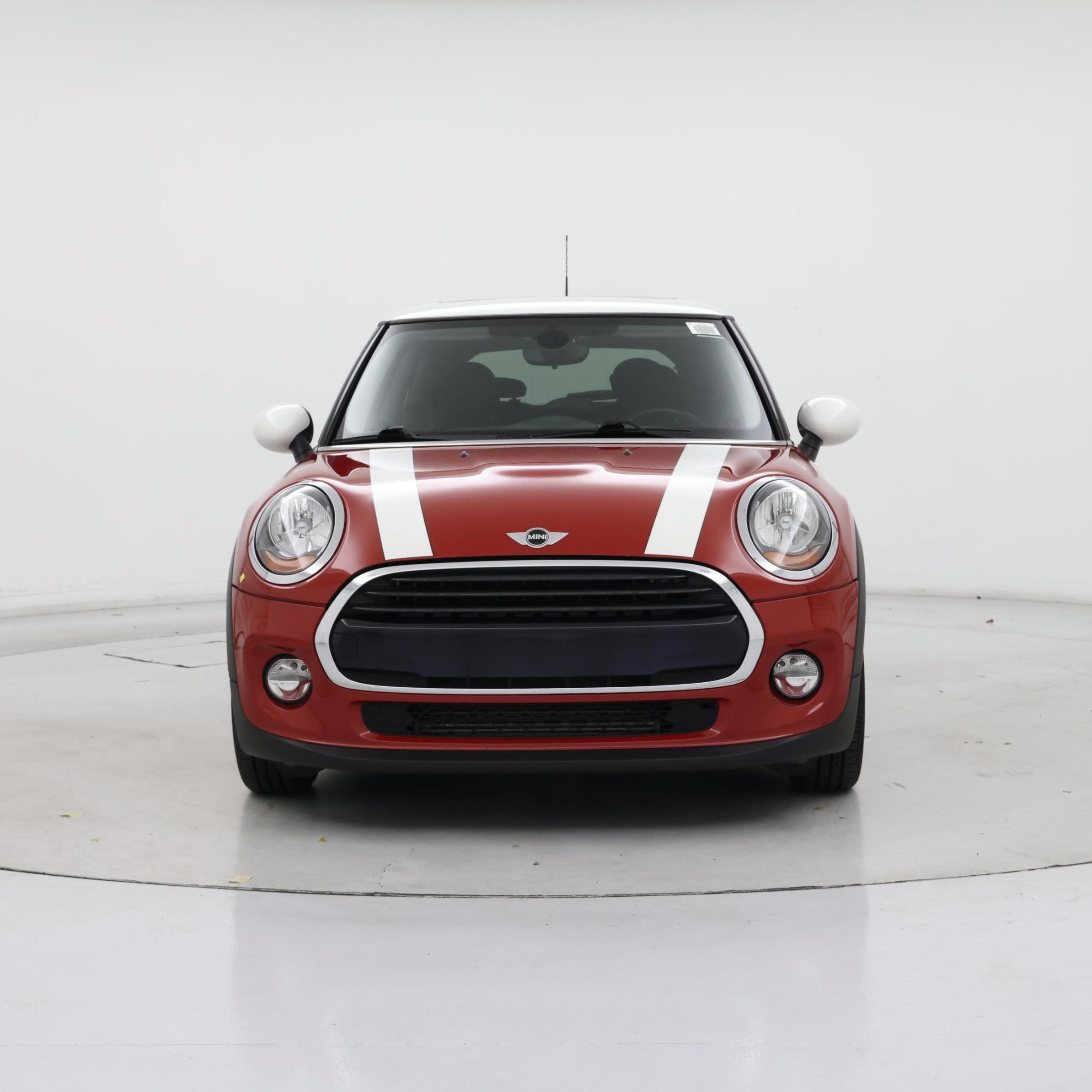 Thumbnail: 2017 MINI Cooper Hardtop - 5