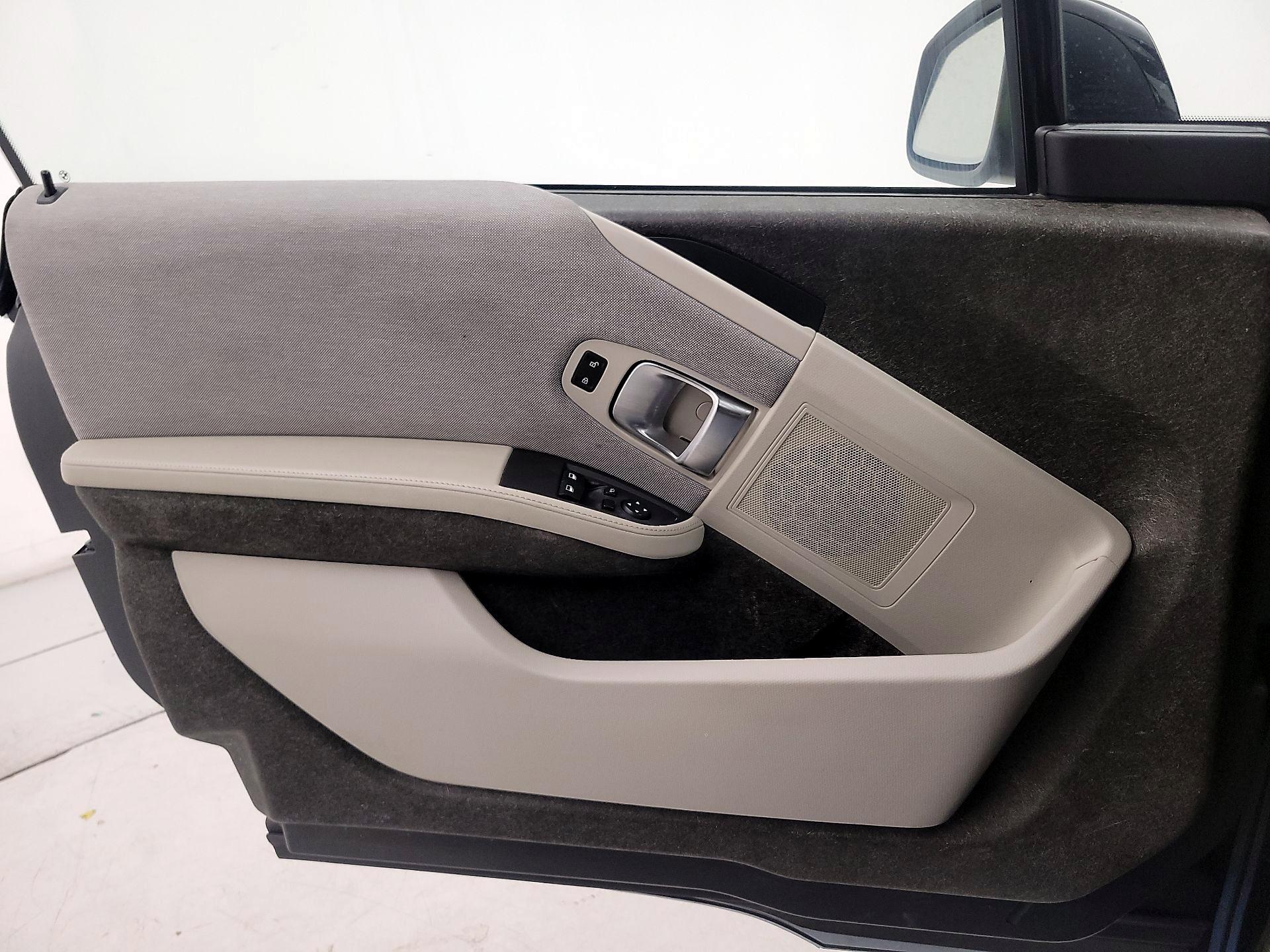 Thumbnail: 2016 BMW i3 - 12