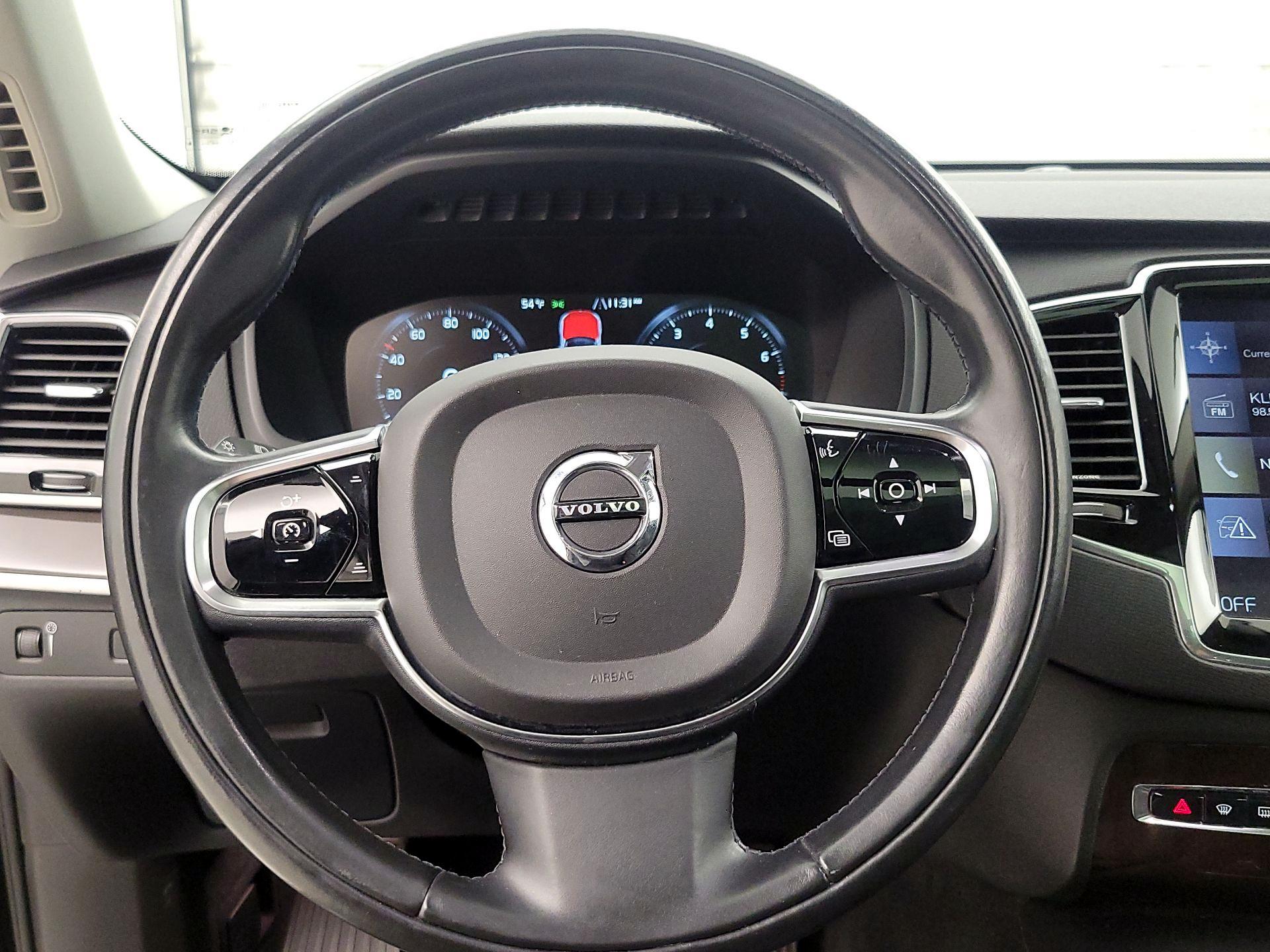 Thumbnail: 2016 Volvo XC90 - 10