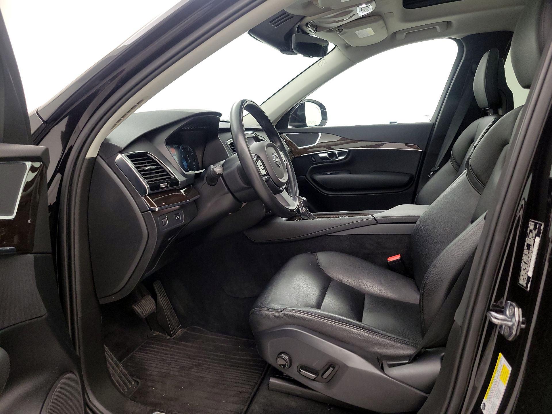 Thumbnail: 2016 Volvo XC90 - 11