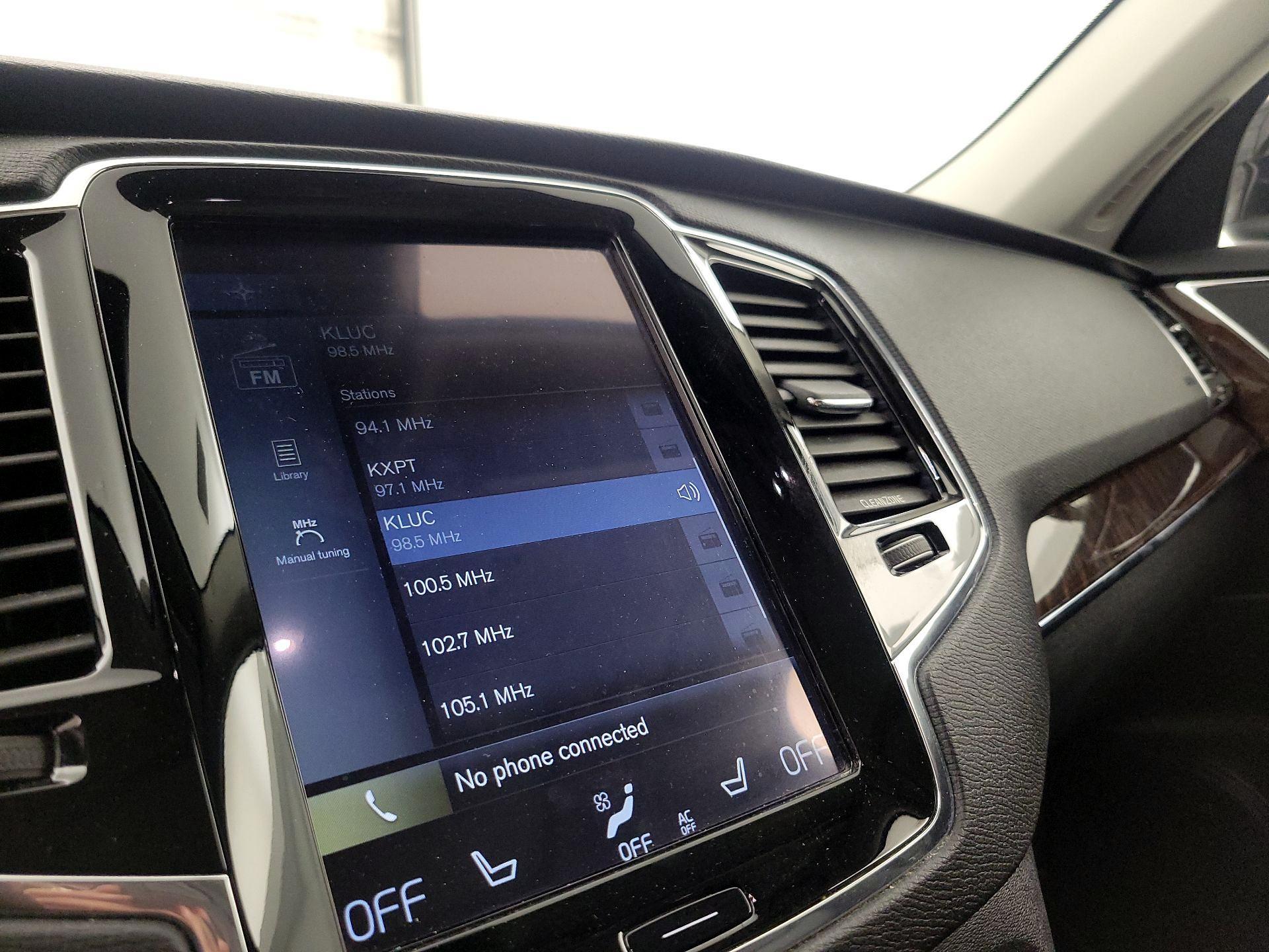 Thumbnail: 2016 Volvo XC90 - 15
