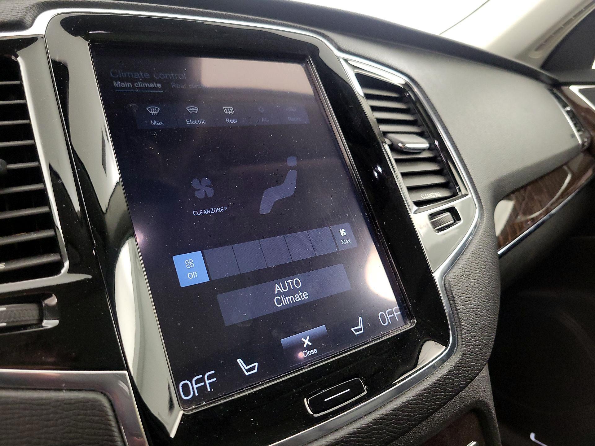 Thumbnail: 2016 Volvo XC90 - 16