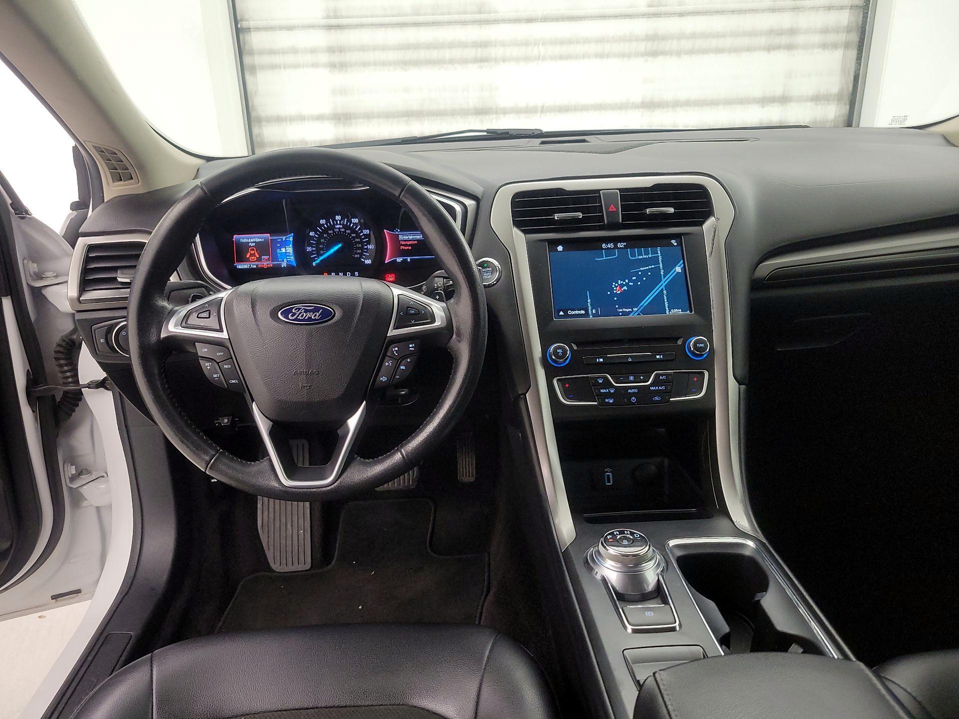 Thumbnail: 2017 Ford Fusion - 9