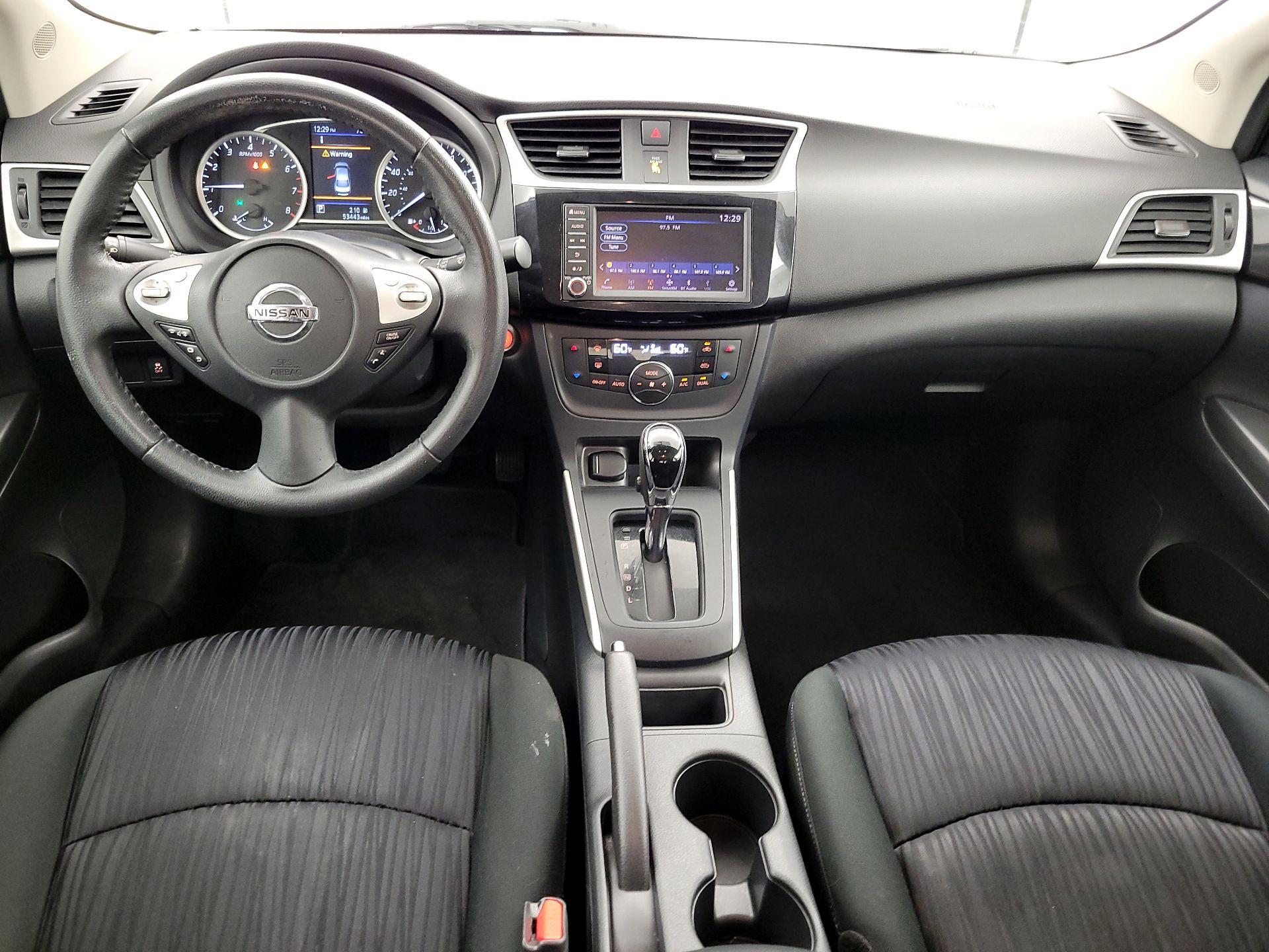 Thumbnail: 2019 Nissan Sentra - 9