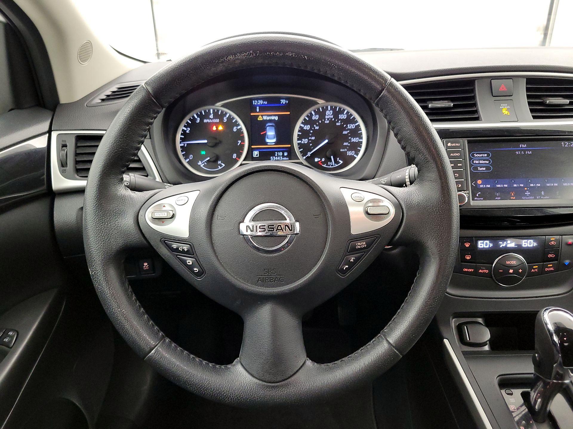 Thumbnail: 2019 Nissan Sentra - 10