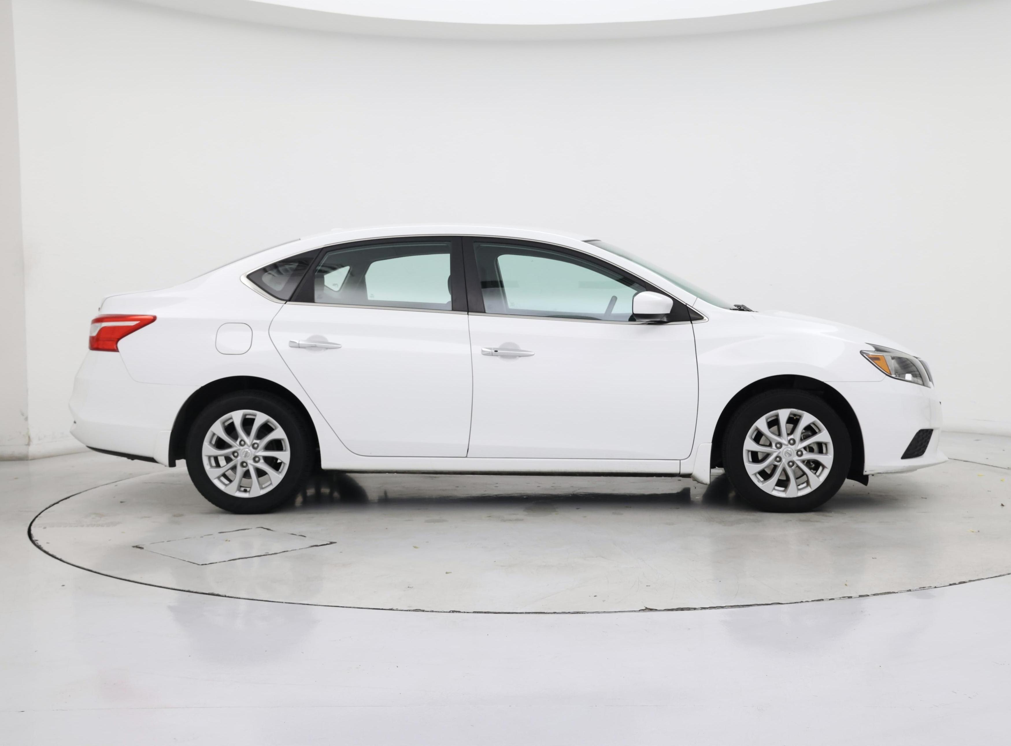 Thumbnail: 2019 Nissan Sentra - 7