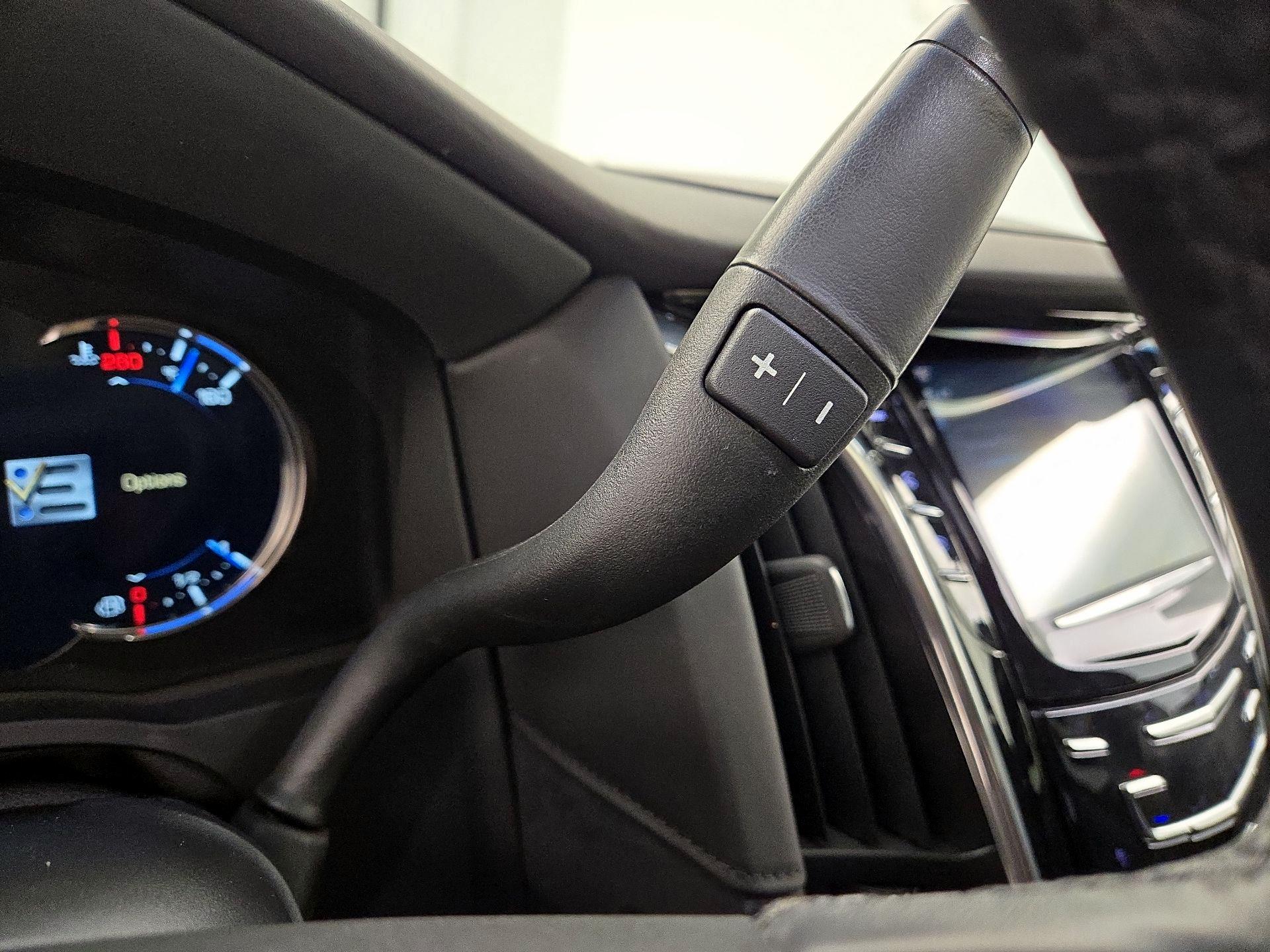 Thumbnail: 2018 Cadillac Escalade - 17