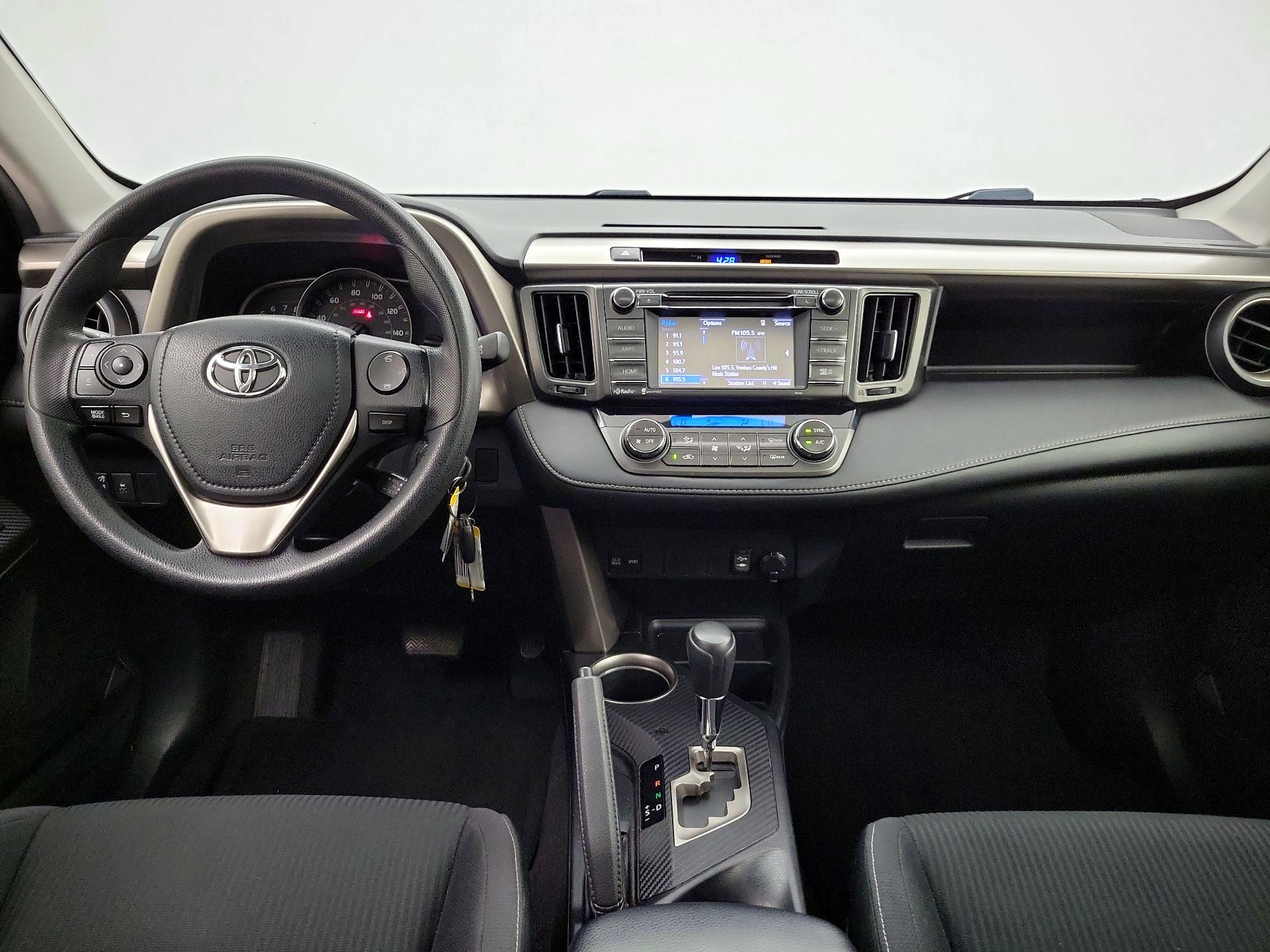 Thumbnail: 2015 Toyota RAV4 - 9