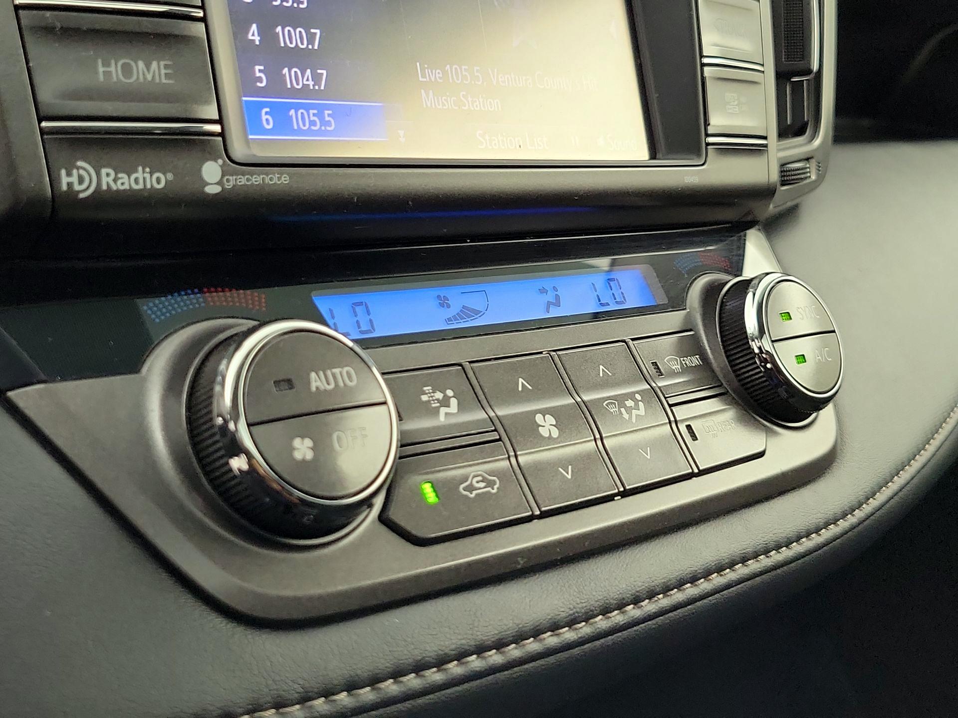 Thumbnail: 2015 Toyota RAV4 - 16