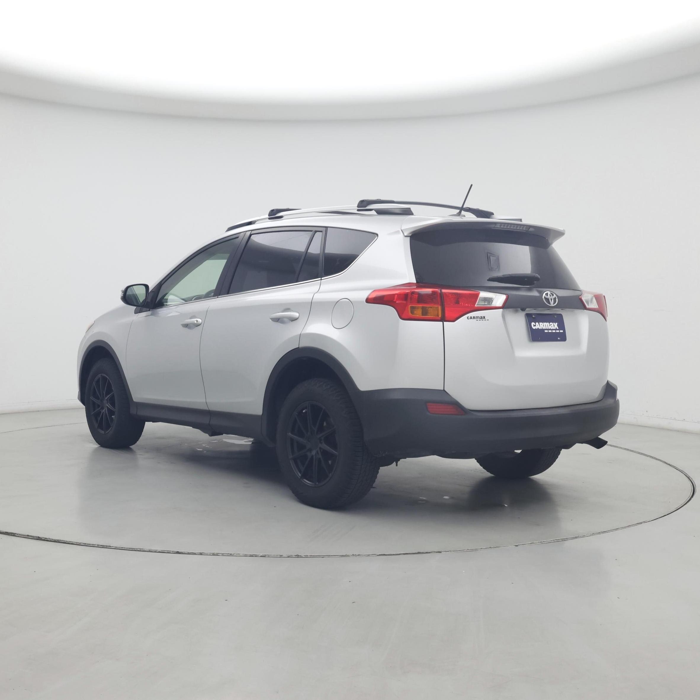 Thumbnail: 2015 Toyota RAV4 - 2