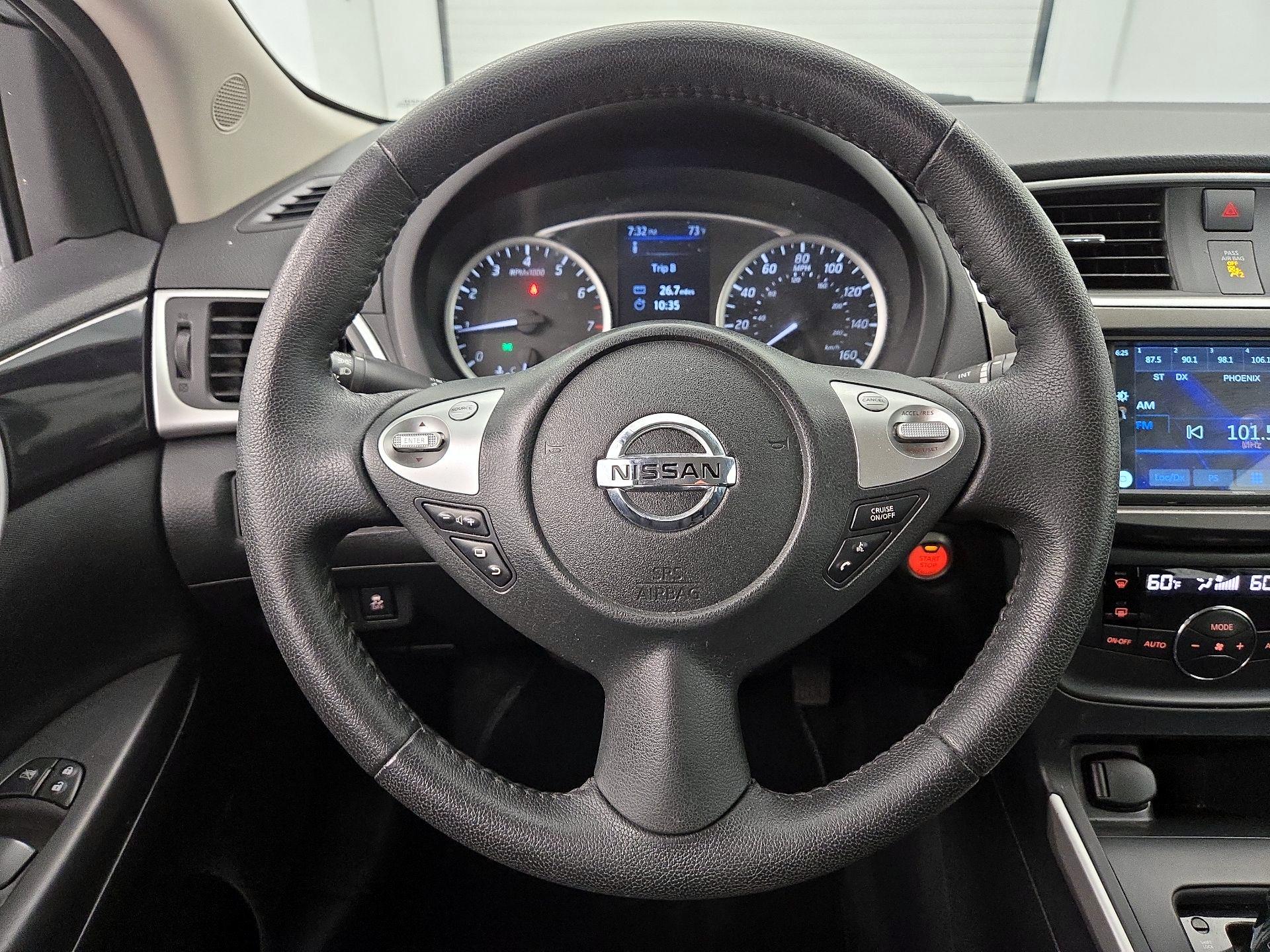 Thumbnail: 2019 Nissan Sentra - 10