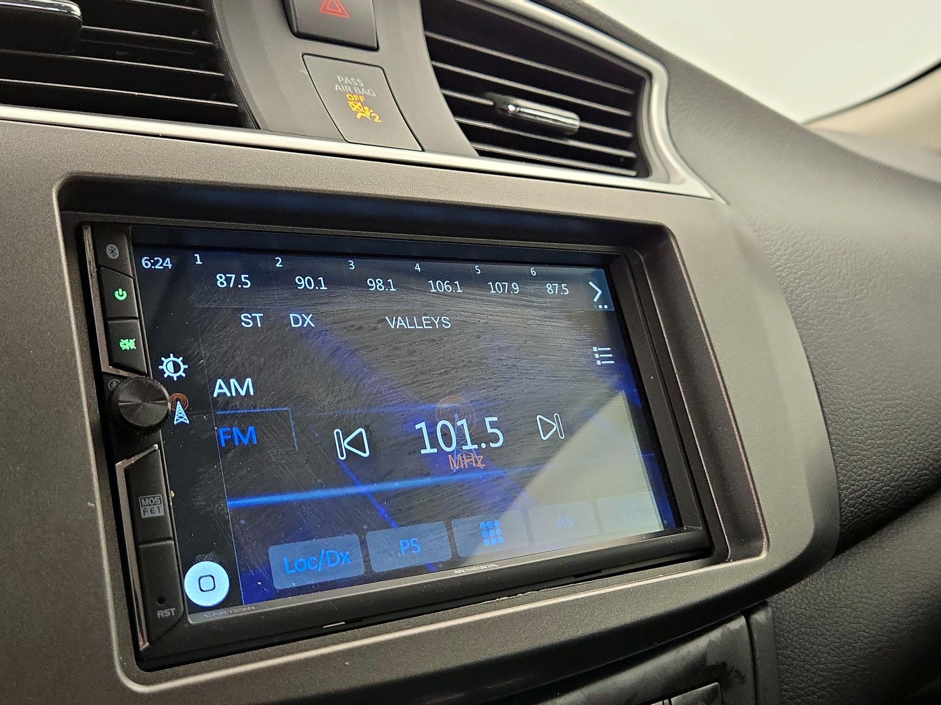 Thumbnail: 2019 Nissan Sentra - 15