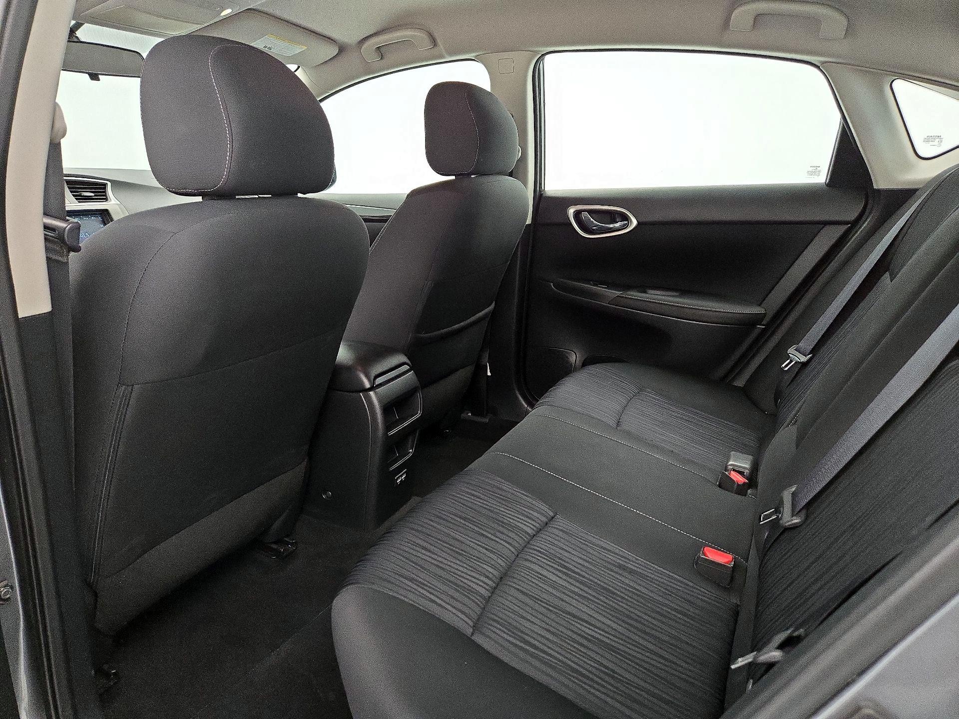 Thumbnail: 2019 Nissan Sentra - 19