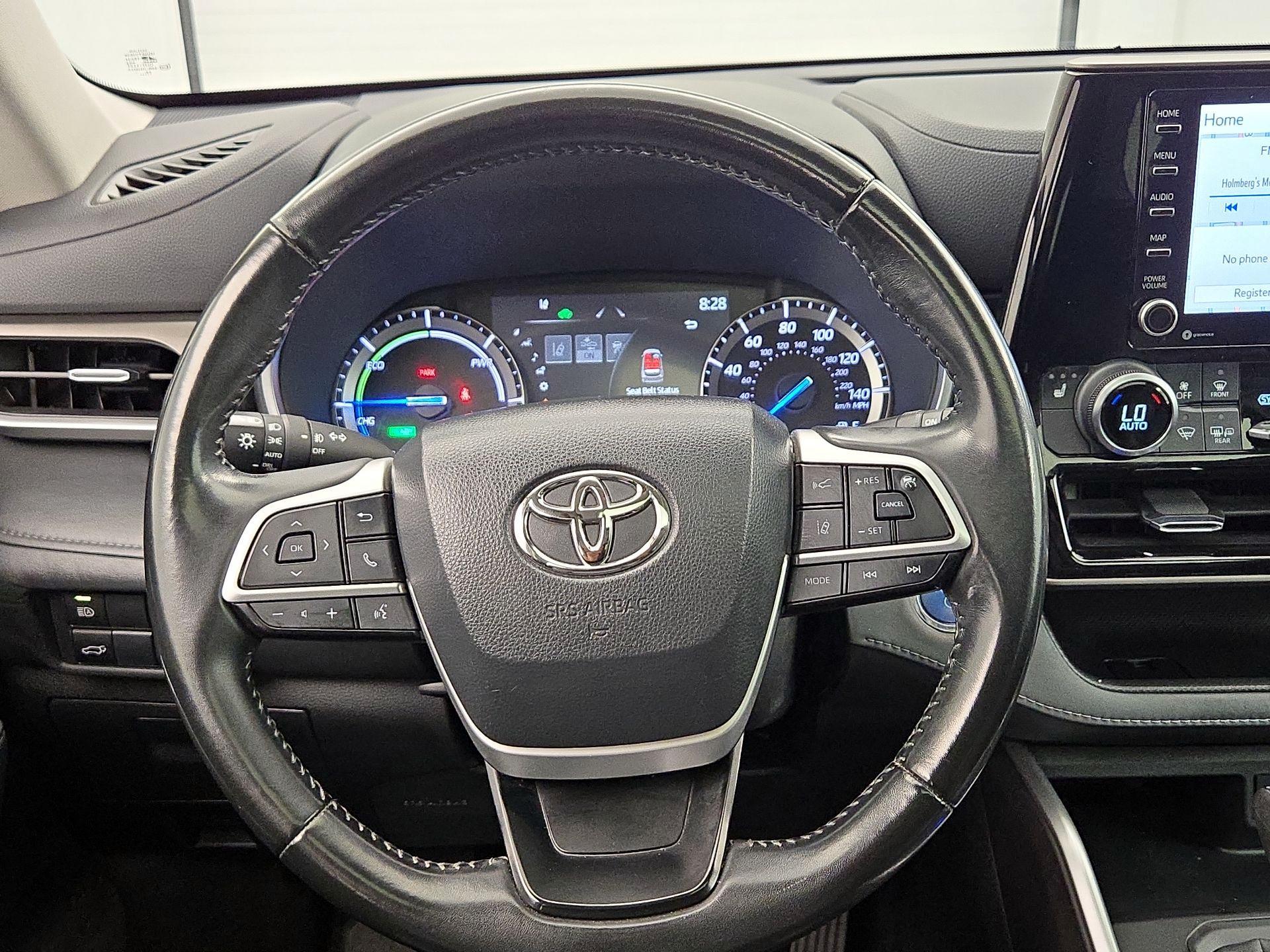 Thumbnail: 2022 Toyota Highlander - 10