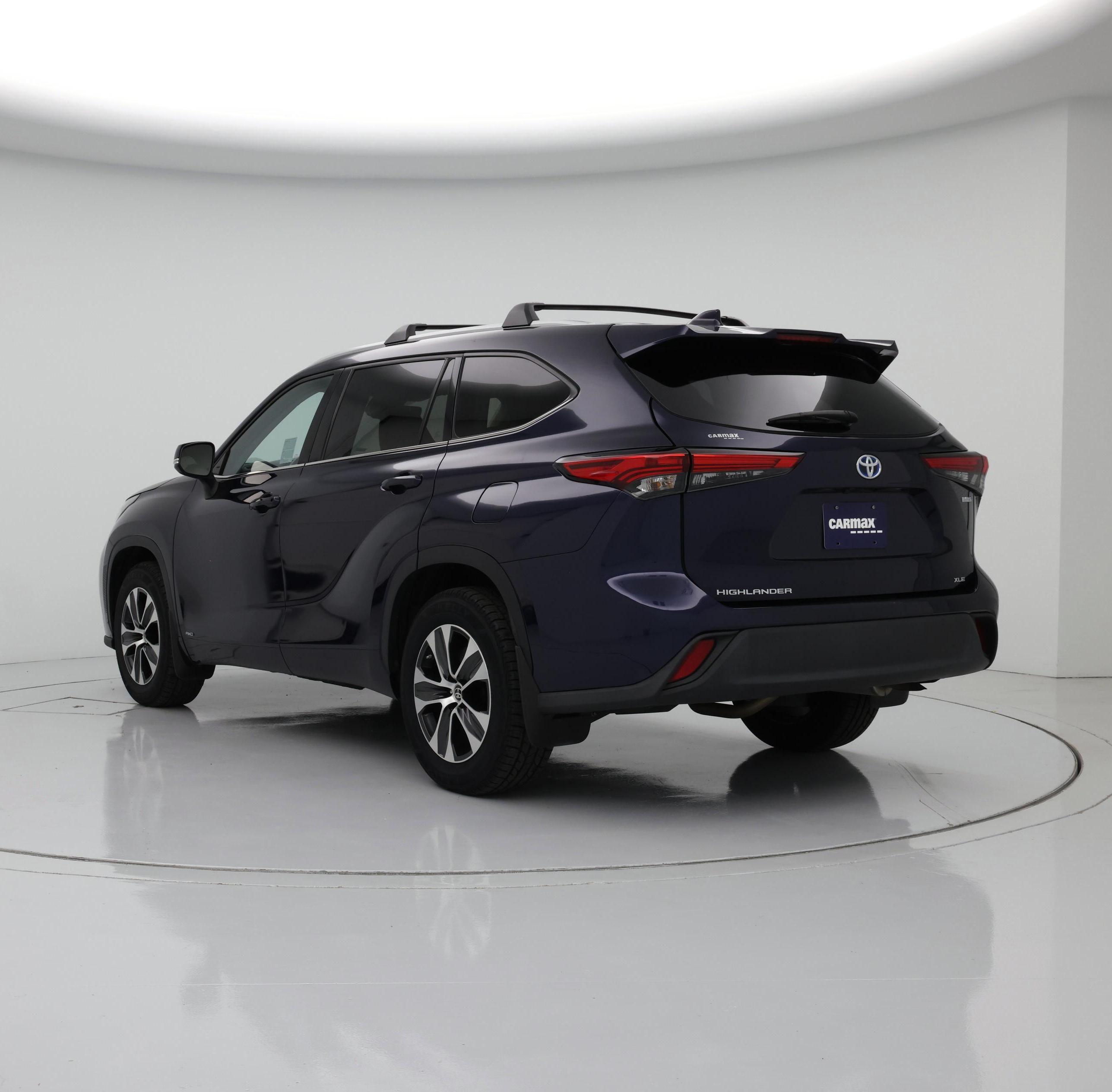 Thumbnail: 2022 Toyota Highlander - 2